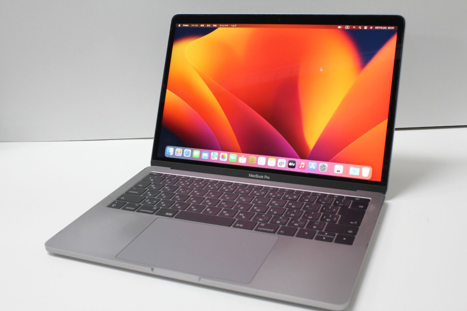 MacBook Pro（13インチ,2017,Thundeabolt 3ポート x 2）256GB/16GB 