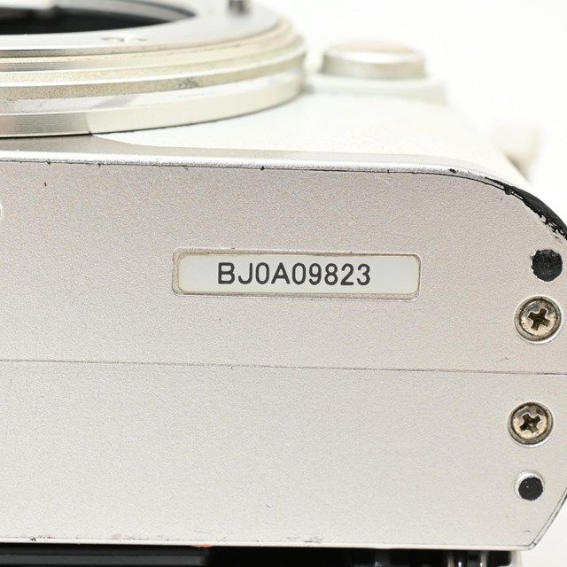 難有品・ジャンク品＞ OLYMPUS PEN E-PL9 ボディ ホワイト｜シャッター