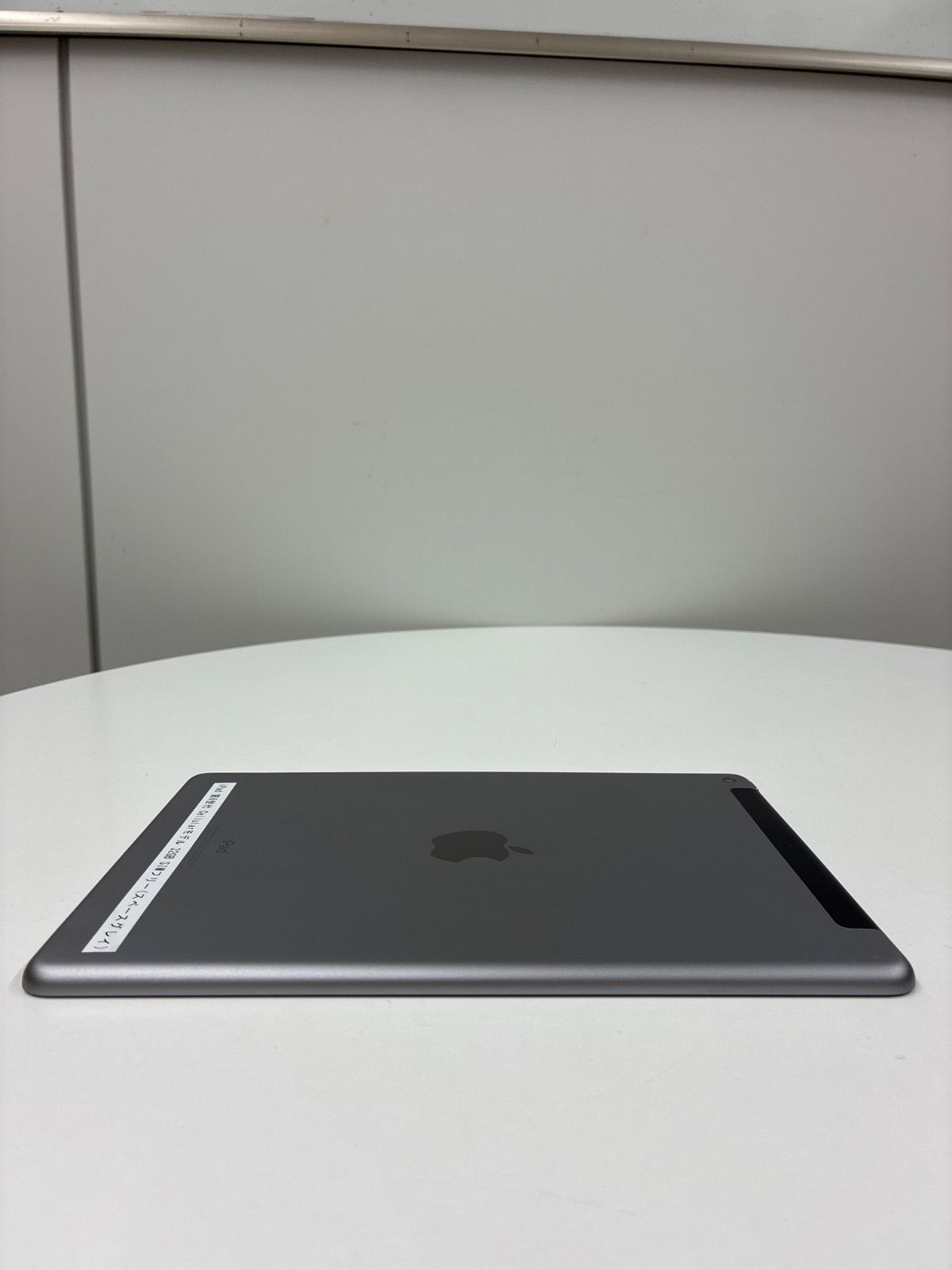 iPad 第6世代 32GB Cellular A1954 SIMフリー スペースグレイ 動作良好