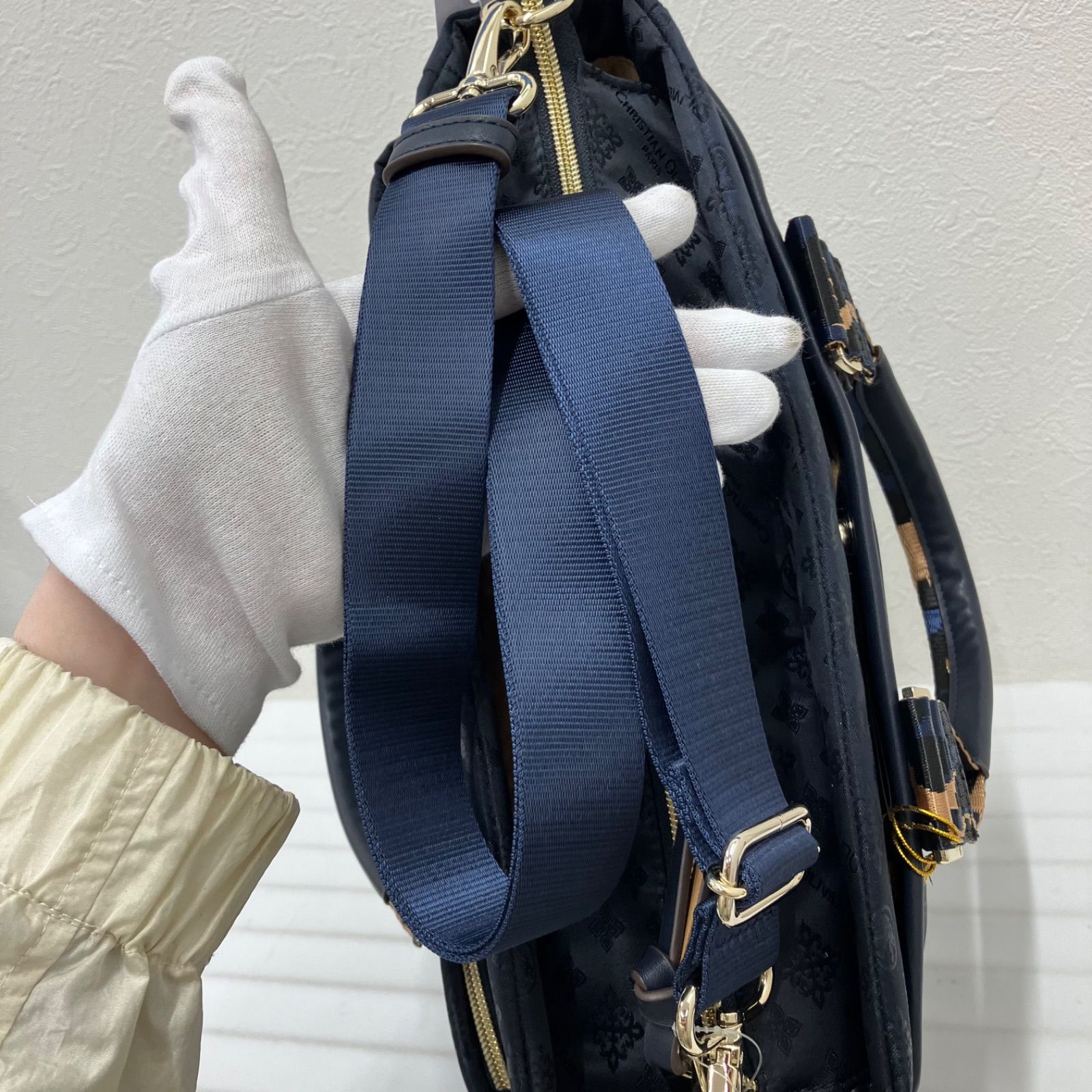 完売品！クリスチャン オリビエ 多機能ショルダーバッグ3way 撥水 軽量 