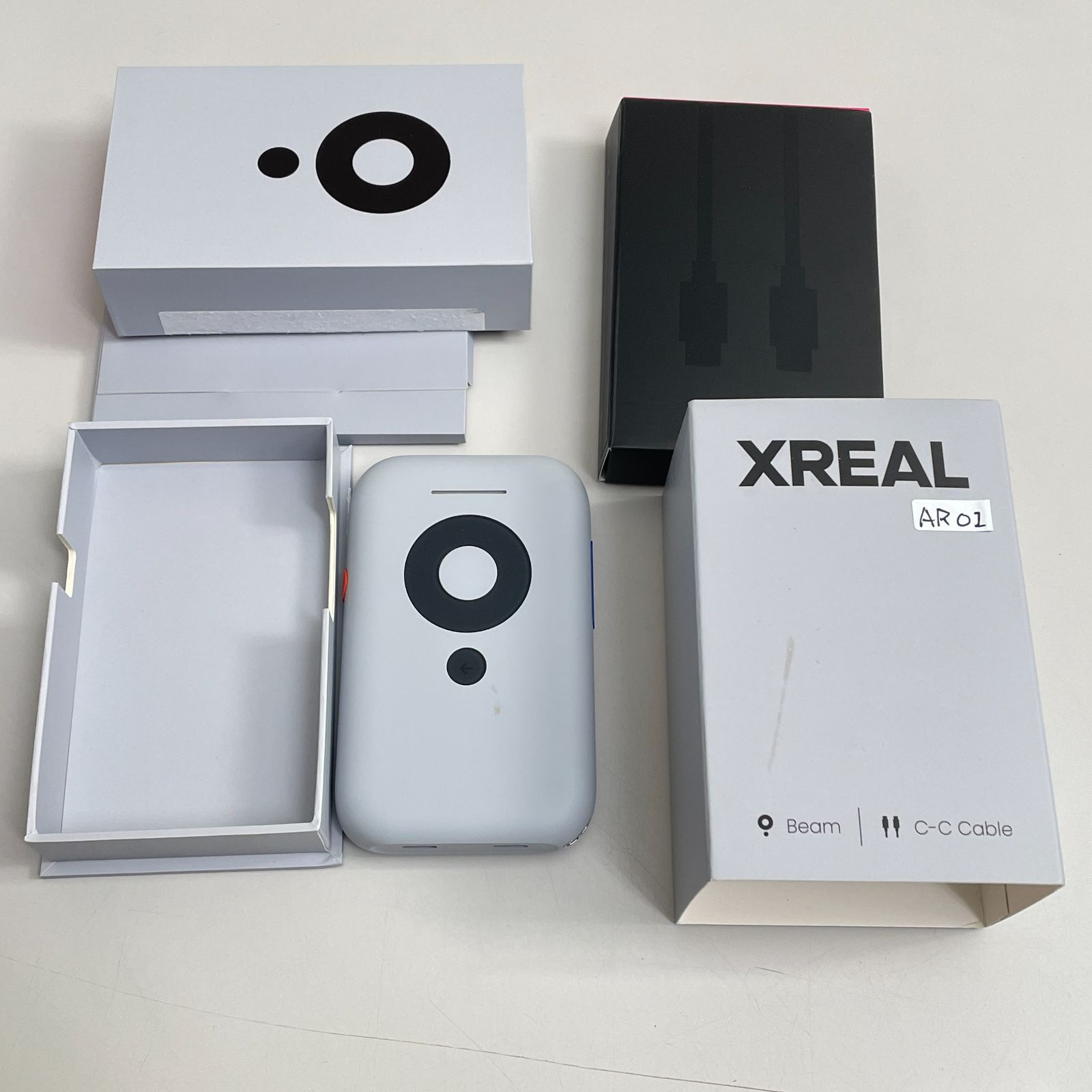XREAL Air 2 Pro + Beam セット 中古品 - メルカリ