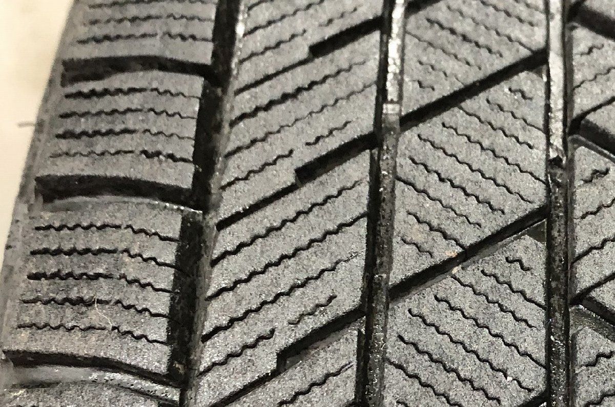 BS BRIDGESTONE BLIZZAK VRX3 185/70R14 14インチ スタッドレス 4本 21年製 バリ溝 ノート アリオン プレミオ カローラアクシオ等 (STJ131)paypay決済可能 BS BRIDGESTONE BLIZZAK VRX3 185/70R14 14インチ スタッドレス 4本 21