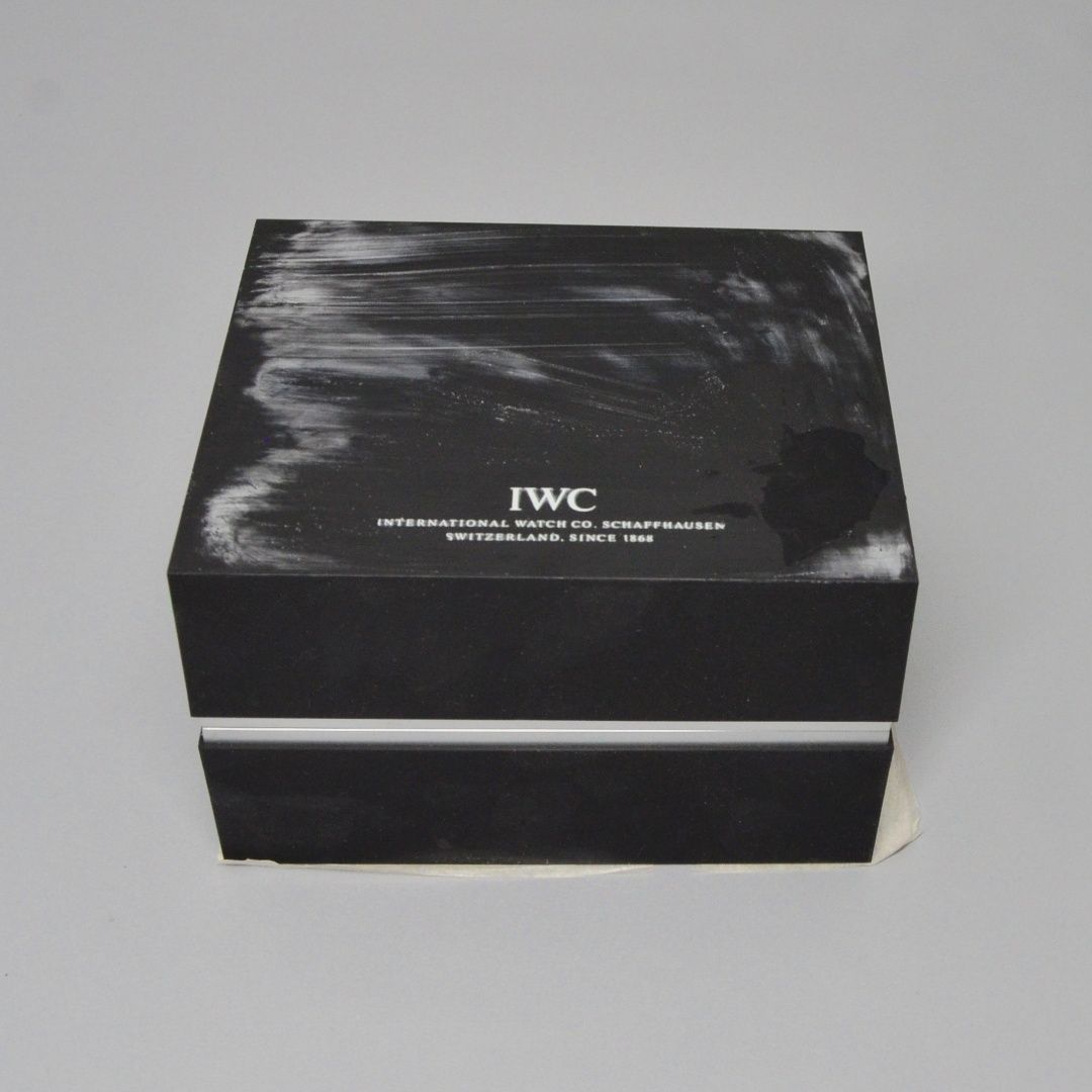 IWC 箱｜BOX 20565 - メルカリ