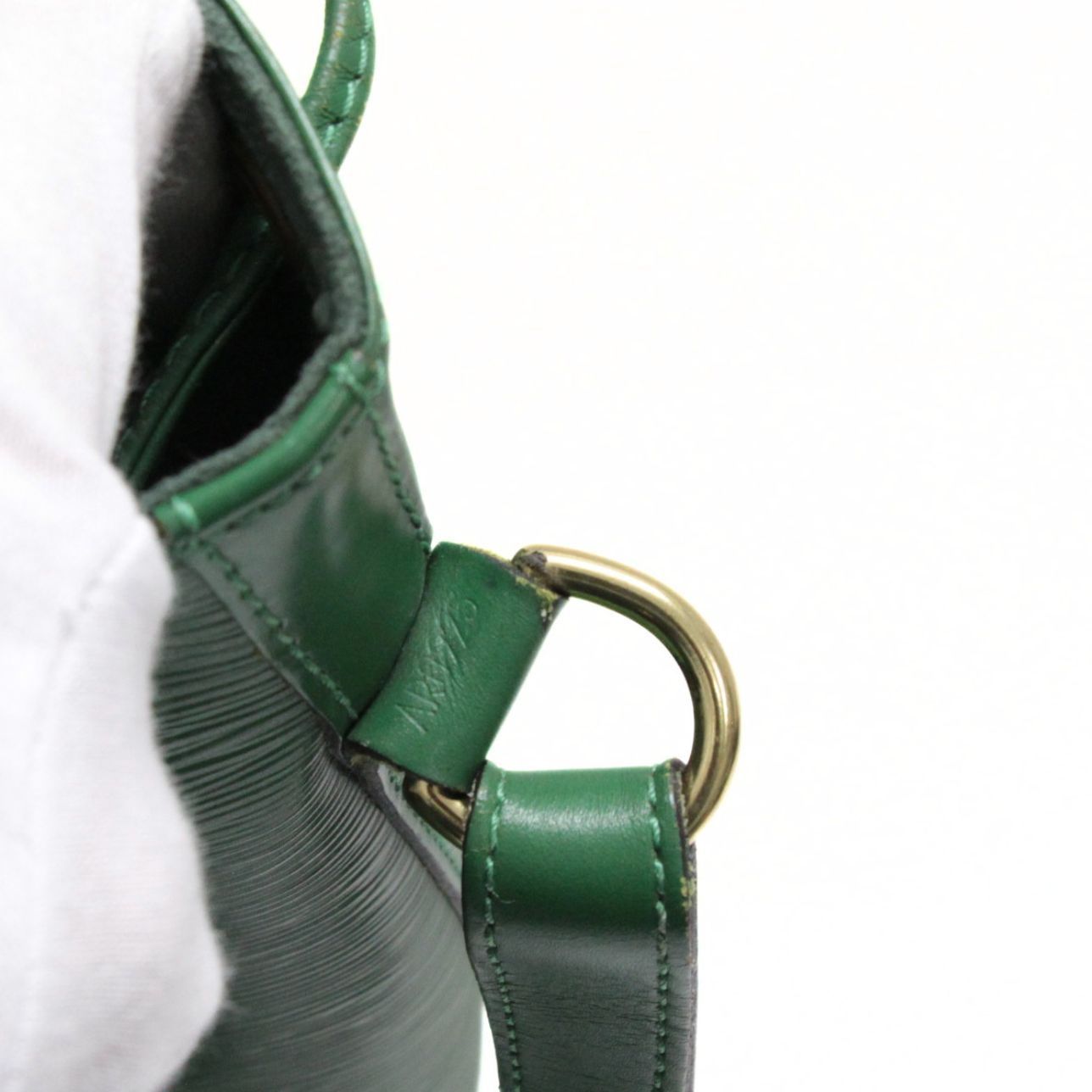 ルイヴィトン Louis Vuitton ノエ 巾着 ショルダーバッグ エピ ボルネオグリーン M44004 【73739】 ルイヴィトン Louis Vuitton ノエ 巾着 ショルダーバッグ エピ