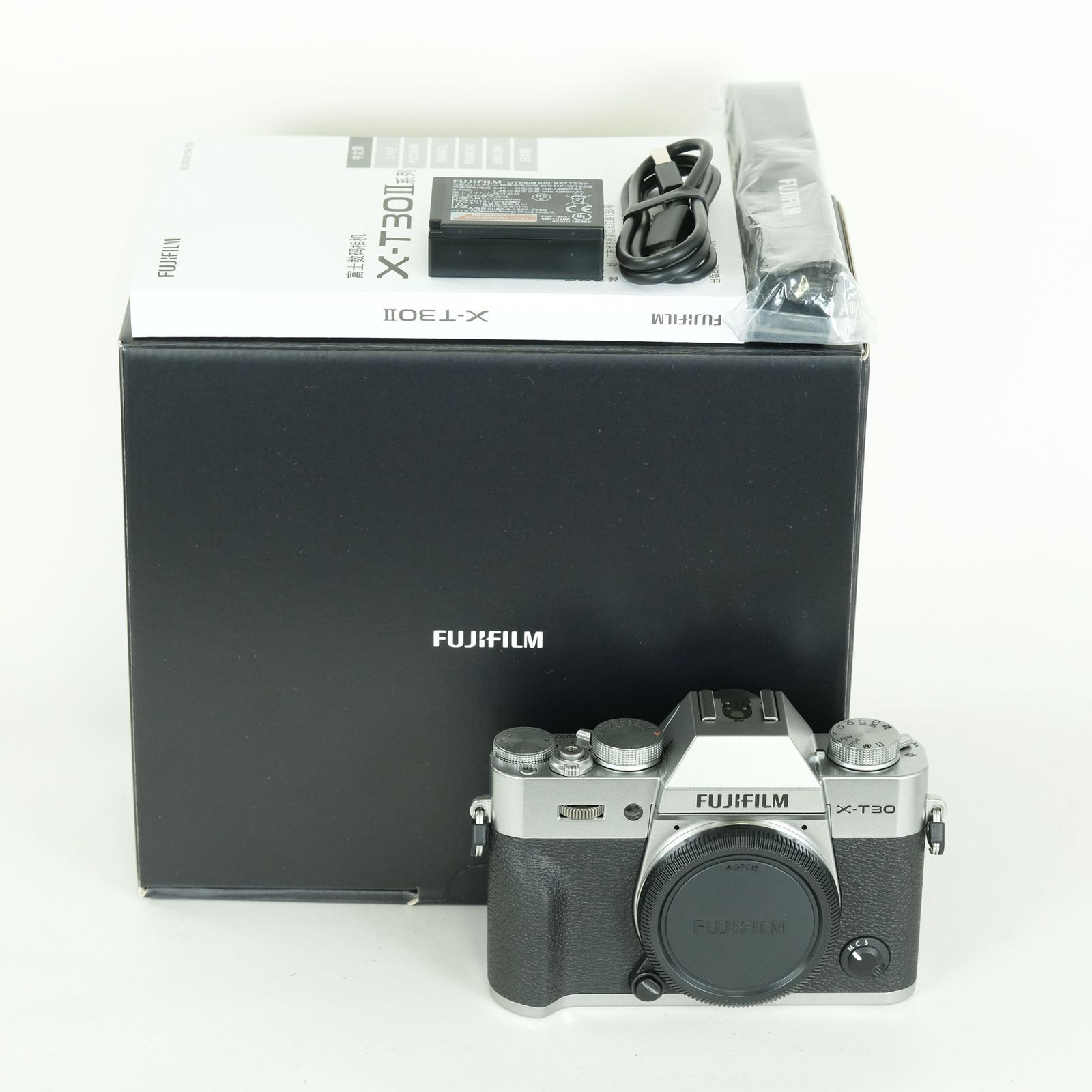 美品 | シャッター数260回] FUJIFILM X-T30 II [ボディ シルバー 