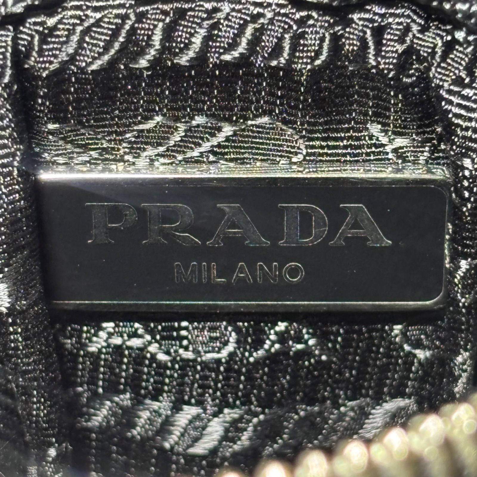 美品】PRADA(プラダ) Re-Nylon トライアングルロゴ ミニポーチ