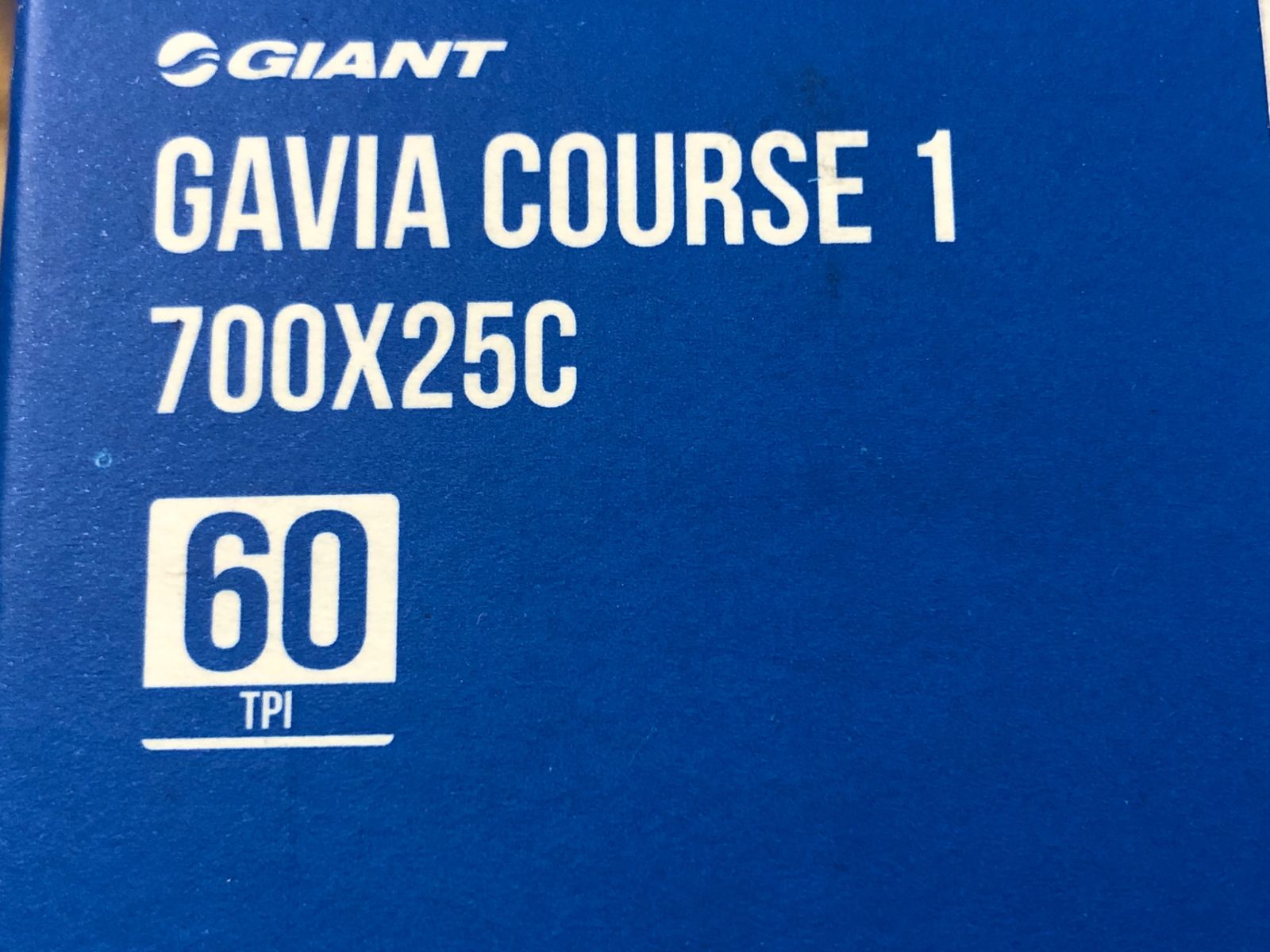JW654 ジャイアント GIANT GAVIA COURSE1 タイヤ チューブレスレディ