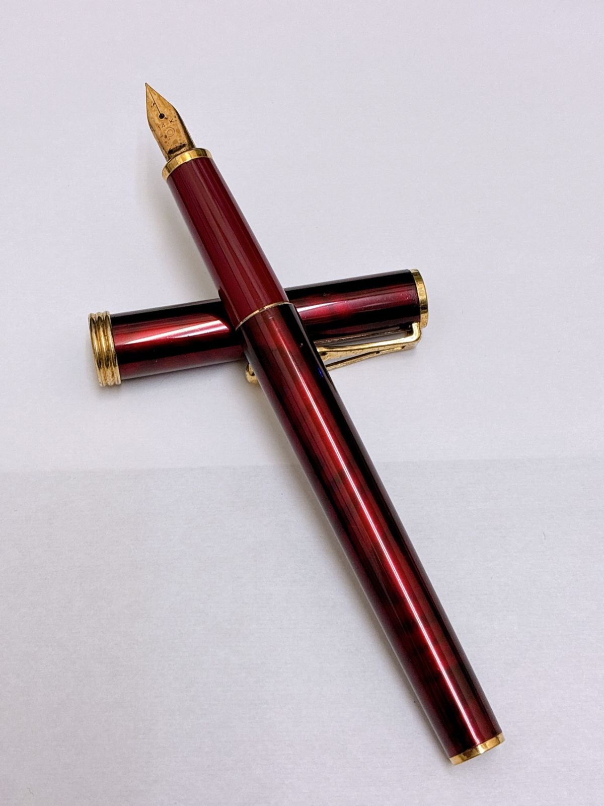 PLATINUM/プラチナ 万年筆 14K 細 ゴールド/ボルドー ヴィンテージ SH496 文房具・事務用品 PLATINUM/プラチナ 万年筆 14K 細 ゴールド/ボルドー