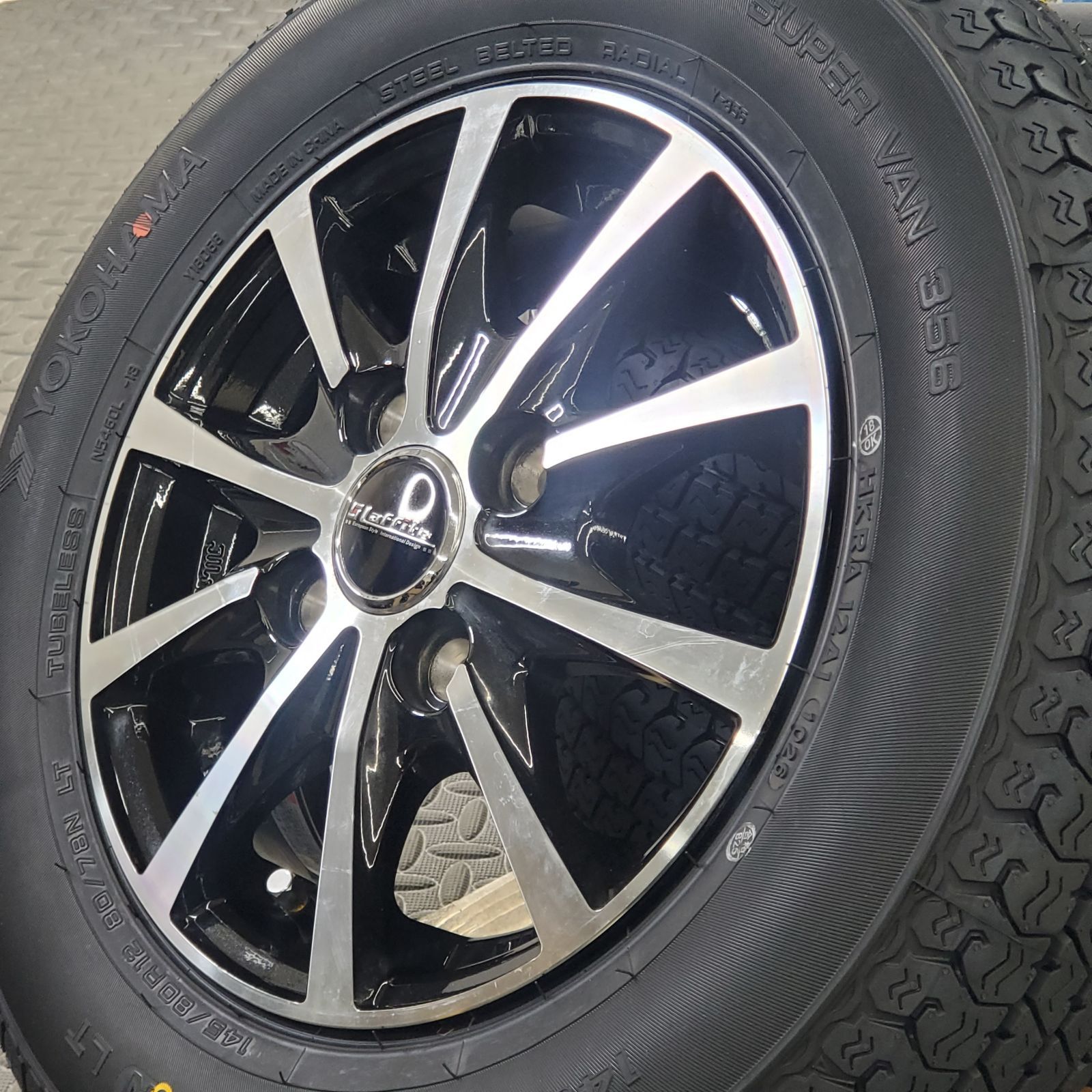 26年製 新品タイヤ 145/80R12 80/78N LT ヨコハマ スーパーバン356 