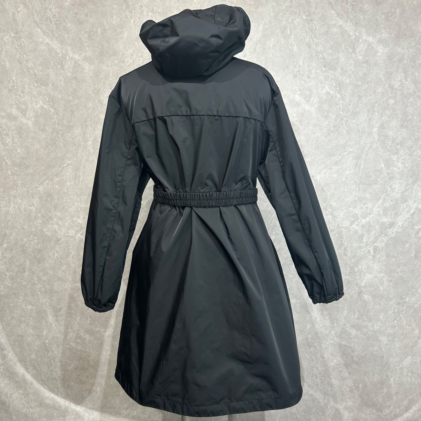 美品タグ付き】MONCLERモンクレールスプリングコートベルト付き黒1