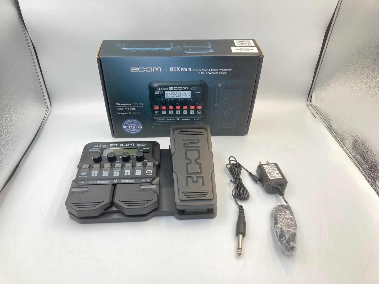 箱付き美品 Zoom g1x four ZOOM G1 FOUR マルチエフェクター 美品 動作