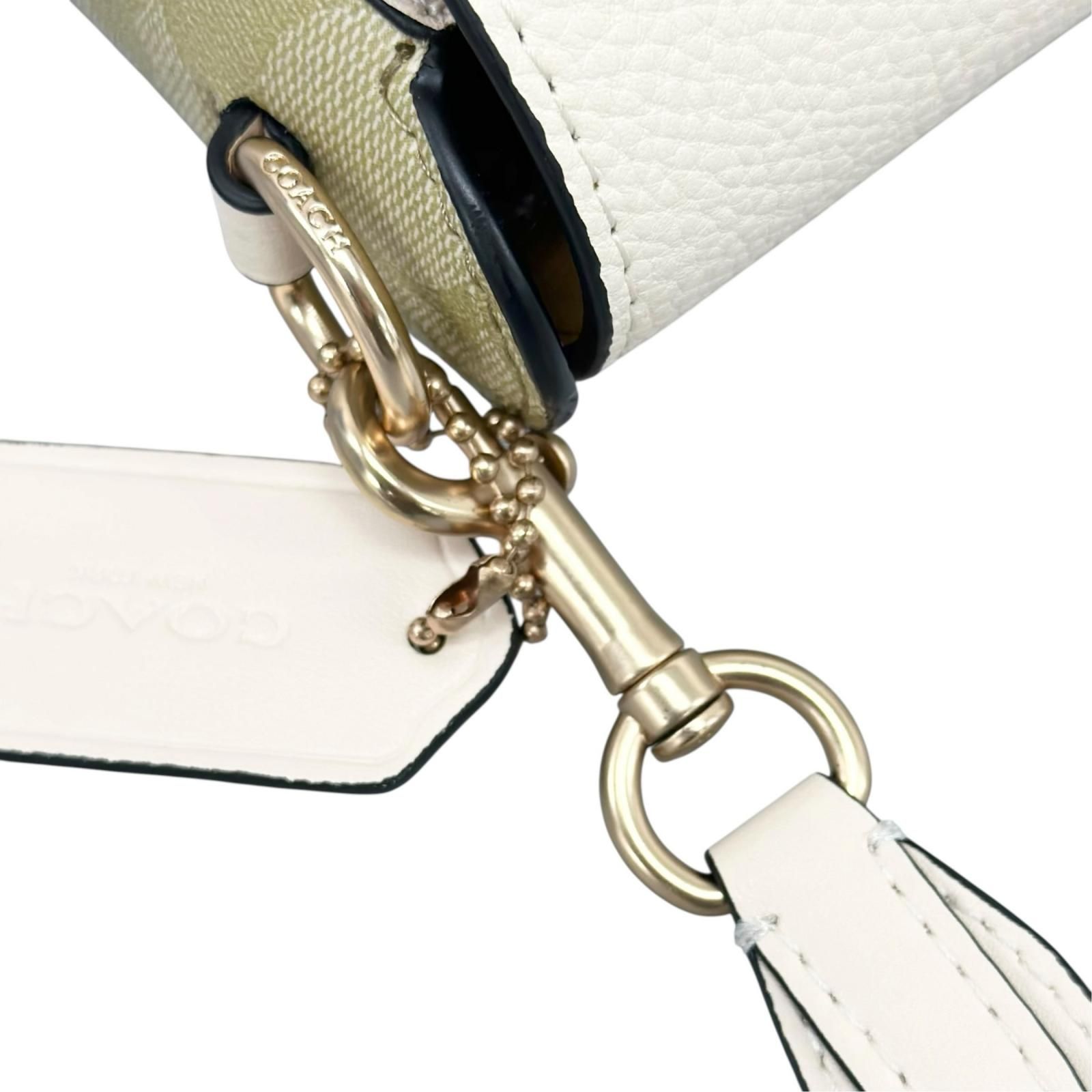 美品 COACH コーチ C2806 ショルダーバッグ レザー ホワイト レディース シグネクチャー【中古】【送料無料】 美品 COACH コーチ C2806 ショルダーバッグ レザー ホワイト