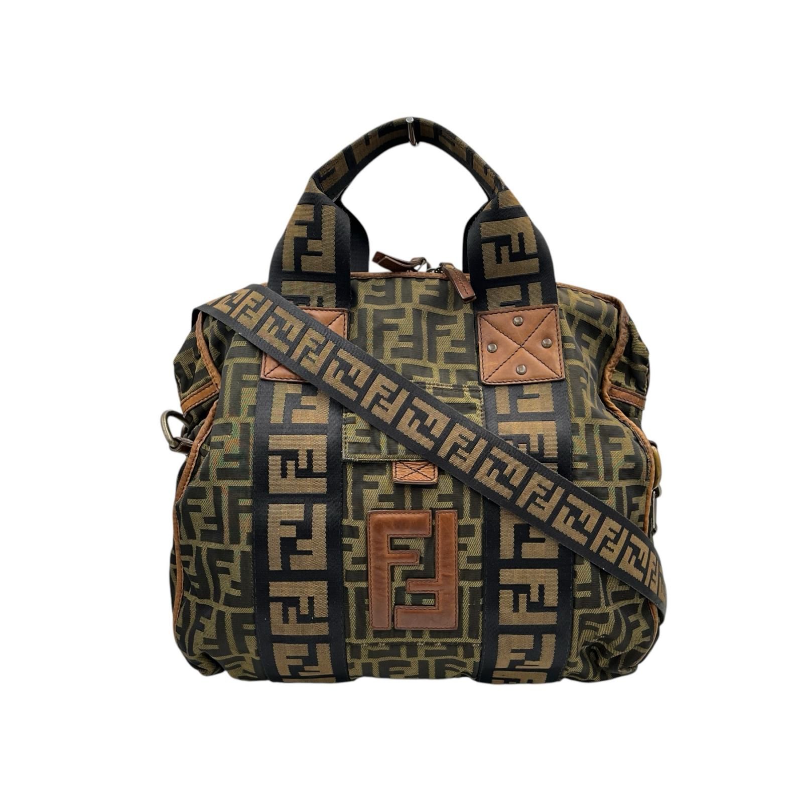 日本 限定 FENDI フェンディ ショルダーバッグ ズッカ FF w8 【公式通販】