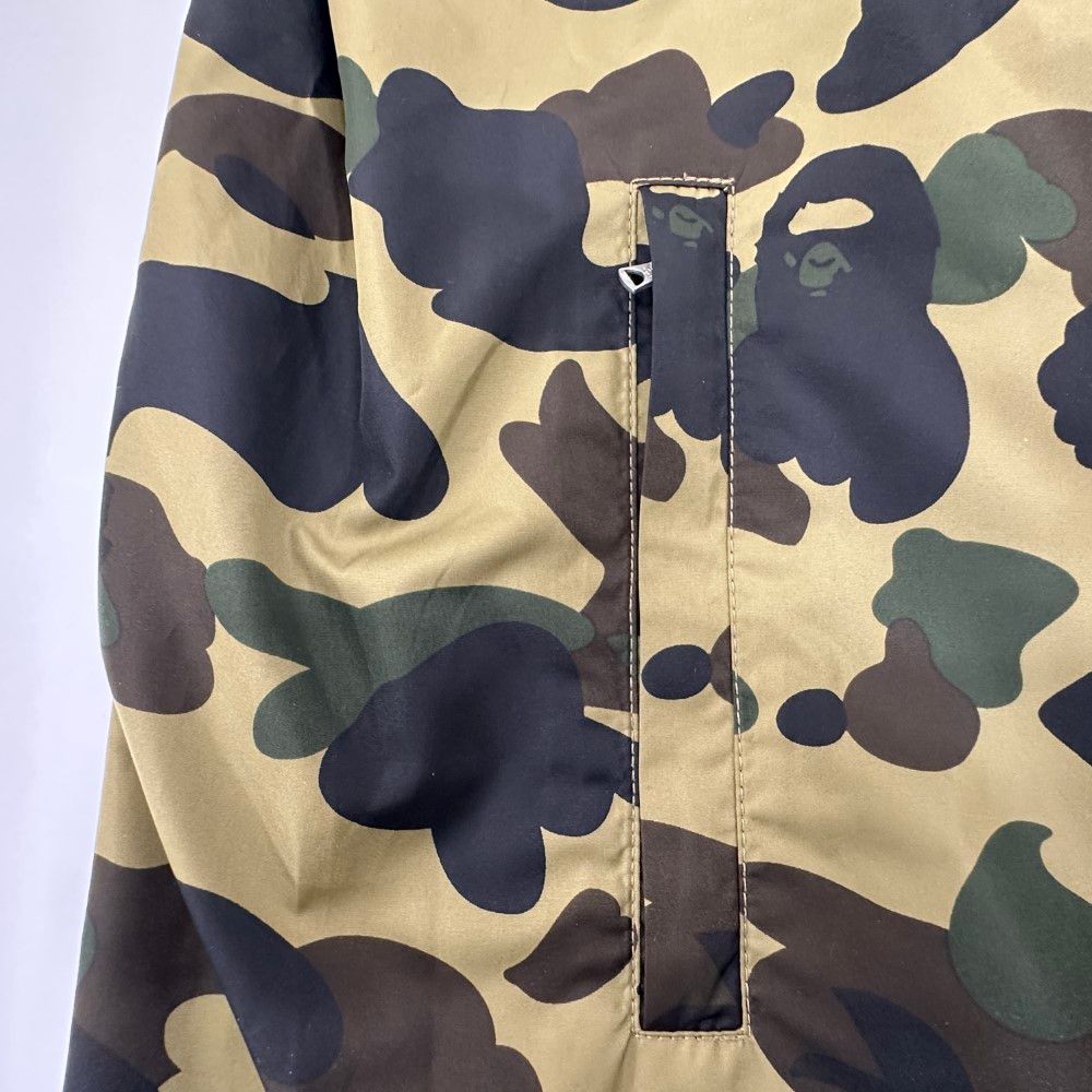 07w7999 A BATHING APE(アベイシングエイプ）ナイロンジャケット 迷彩