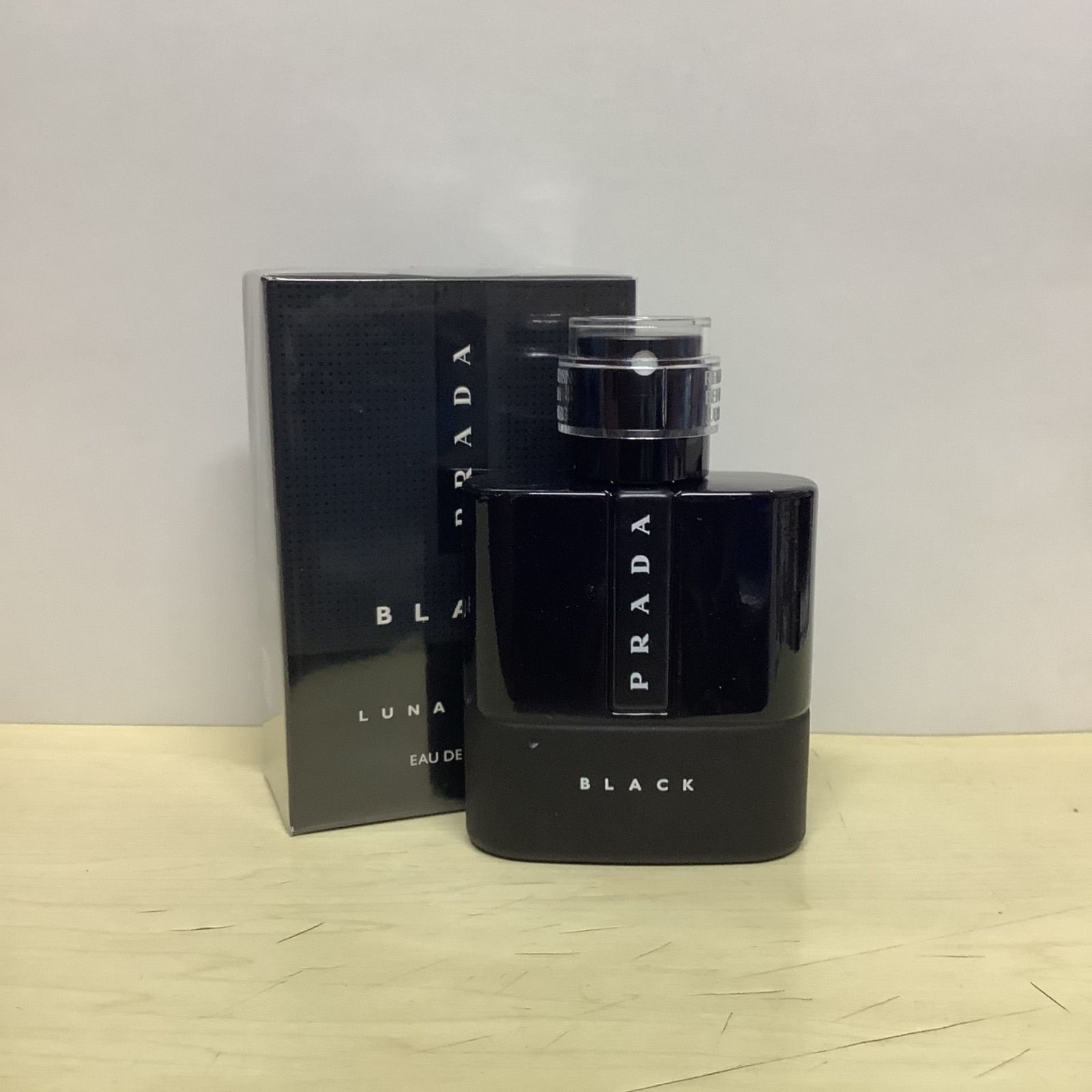 新品未使用 PRADA プラダ ルナロッサ ブラック オードパルファム 50ml 