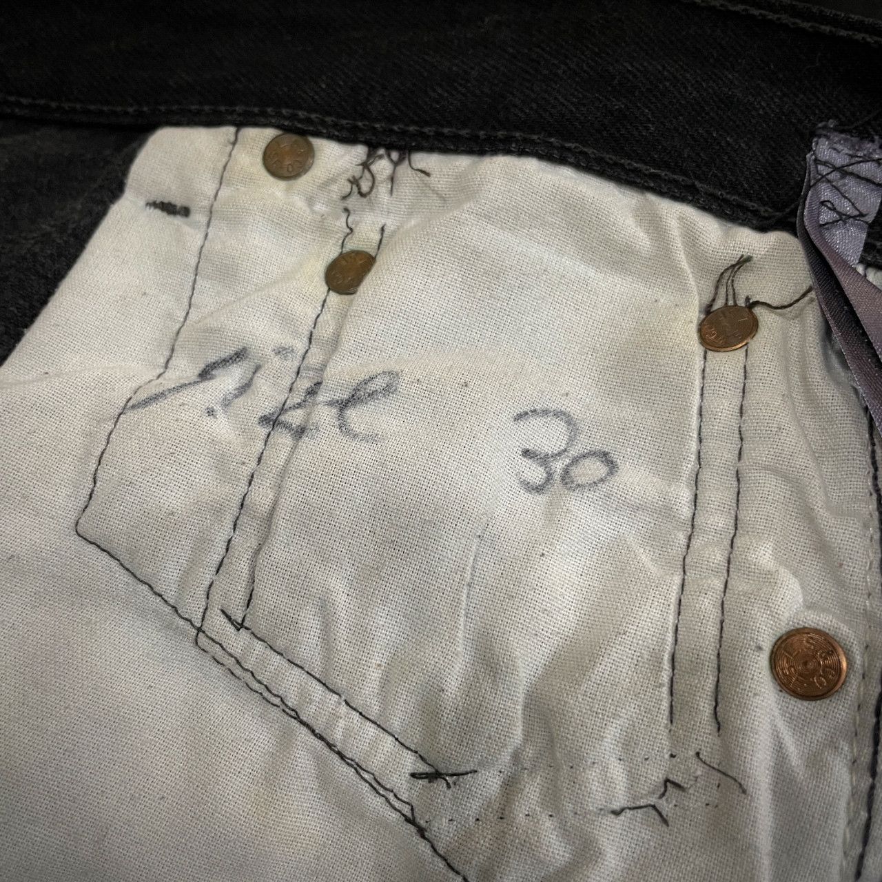 VINTI ANDREWS リーバイスリメイクダメージデニムパンツ ジーンズ 加工 