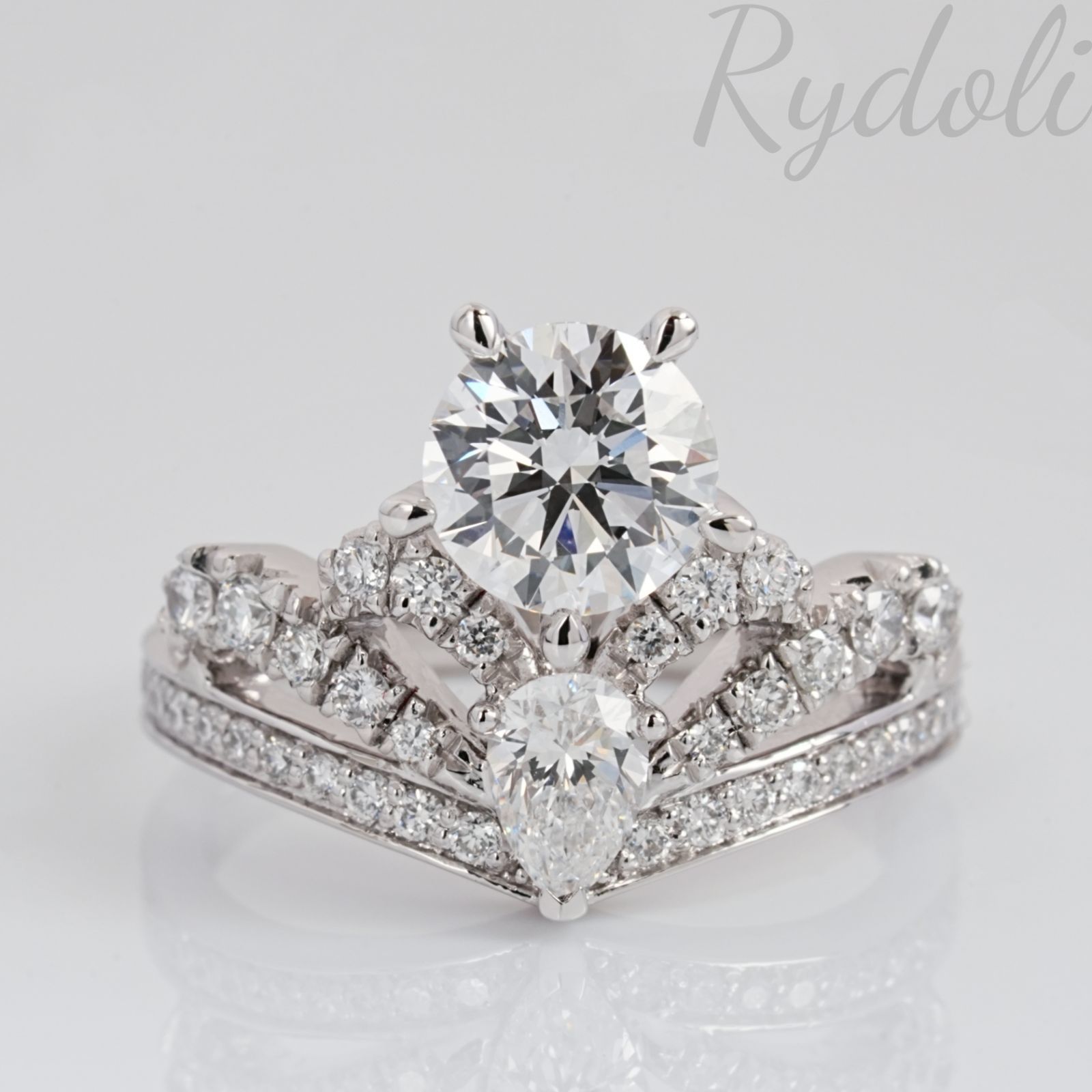 PT950 1.65ct round brilliant cut diamond ring, lab grown diamond with IGI certificate, excellent presence for everyday use, women's ring, elegant, sophisticated design, solid construction, luxurious sparkle ring, gorgeous, elegant, platinum ring