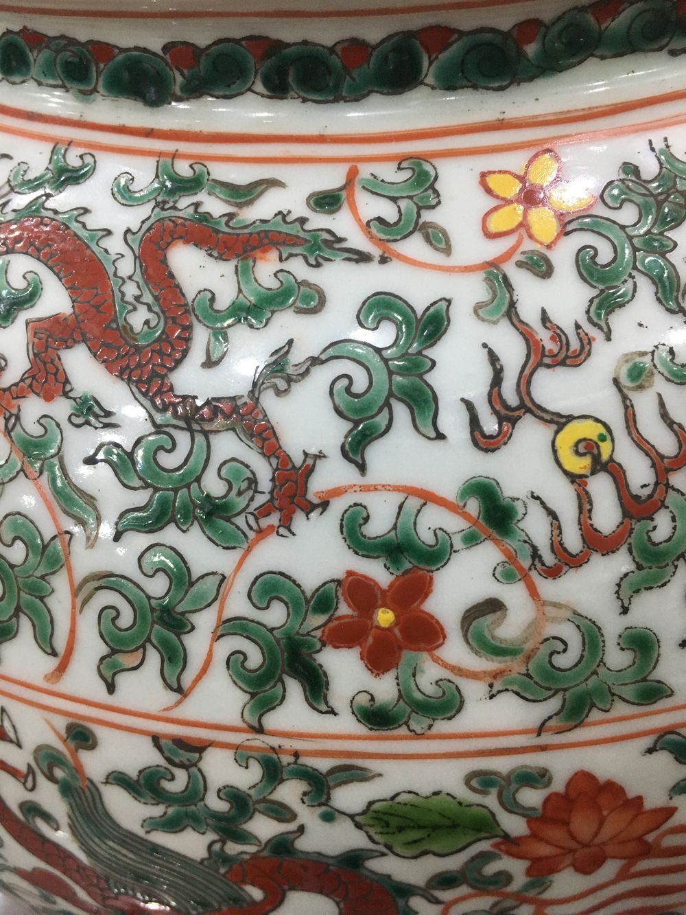 聚宝】中国古玩 大明嘉靖年製 五彩 龍雲花卉文 大壺 高さ35cm 支那古