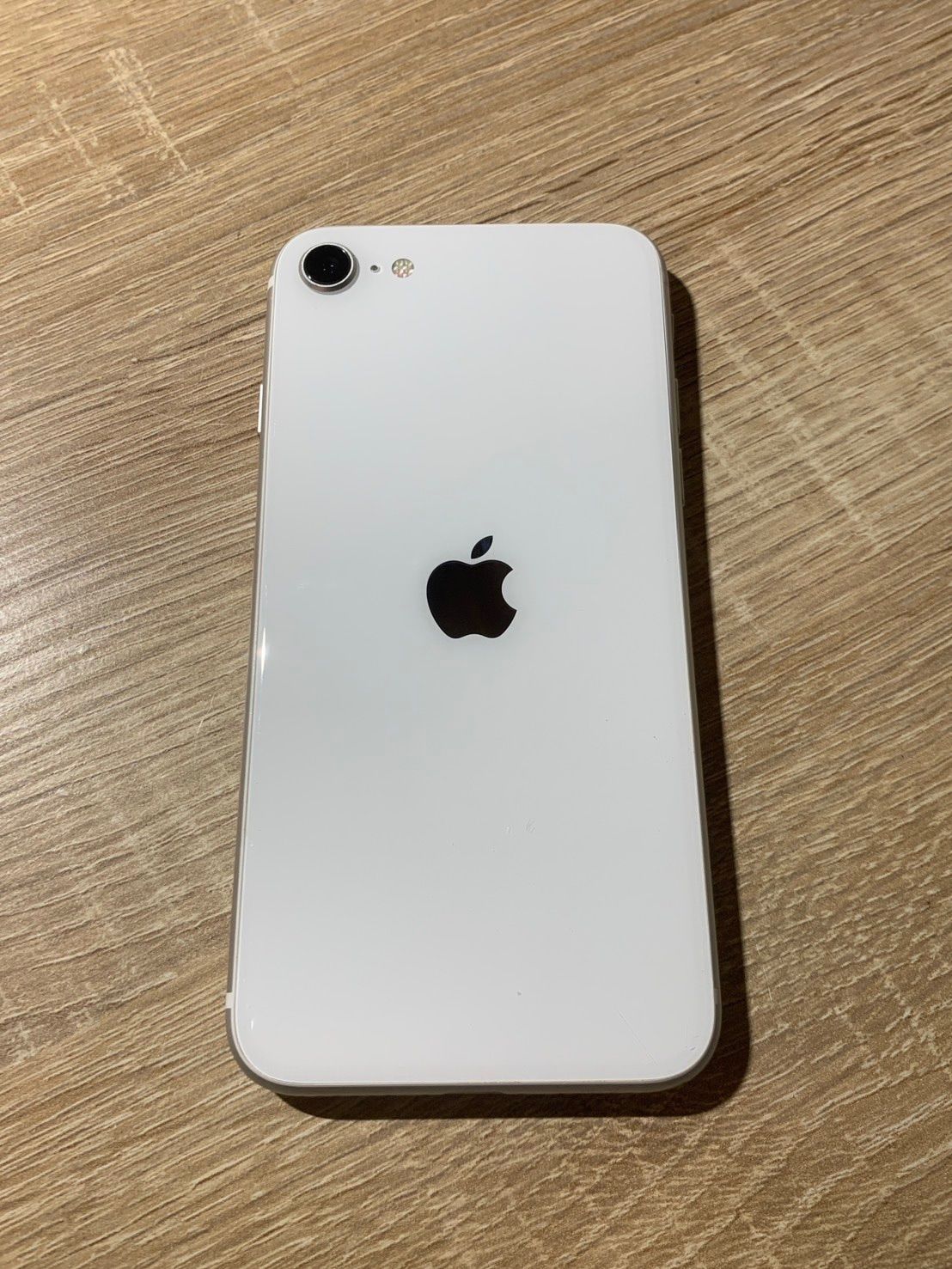 iPhone SE 2 64GB ホワイト ジャンク品【ネ】 - メルカリ
