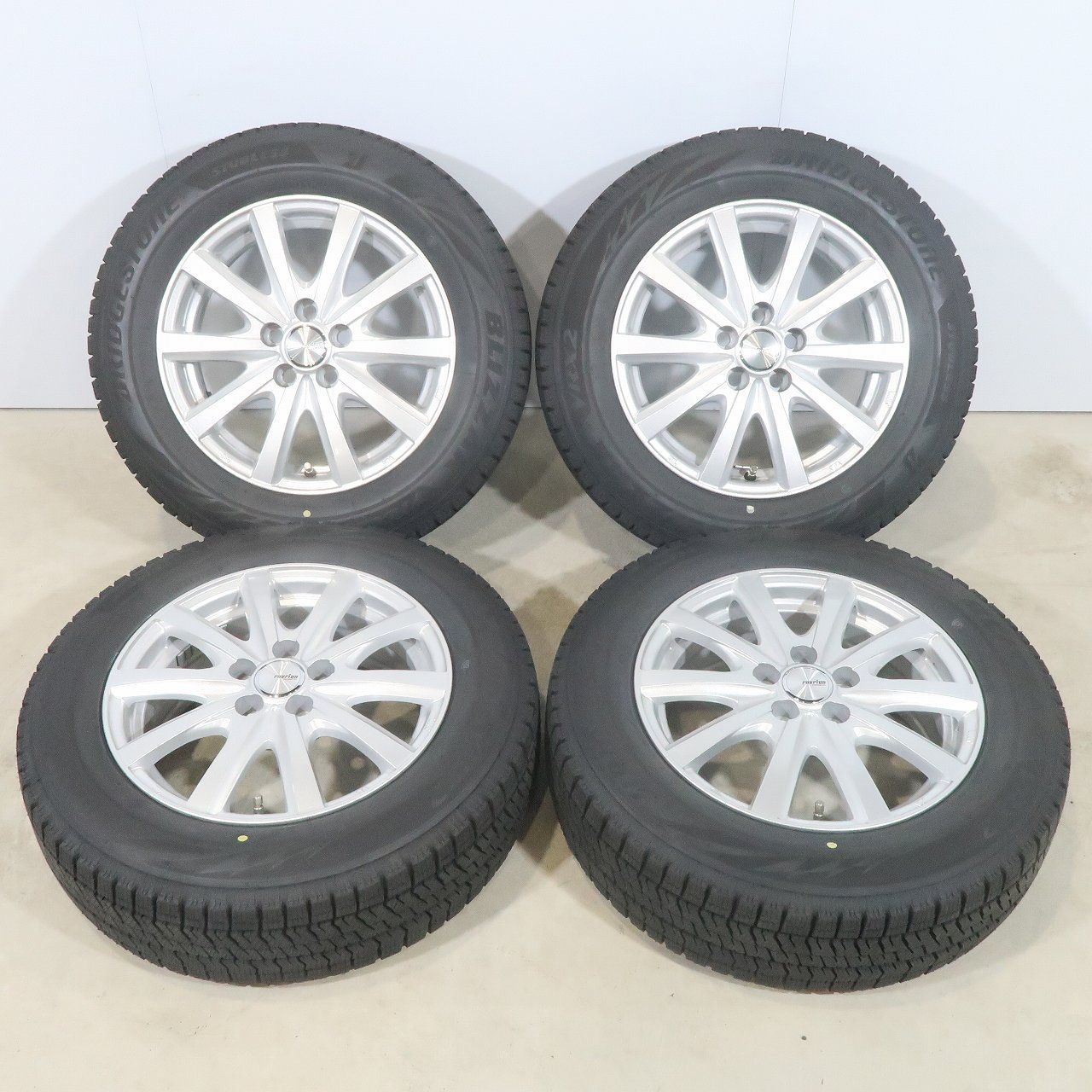 トヨタ シエンタ 10系 等に 4本 社外 15インチ 6J +45 5H PCD100