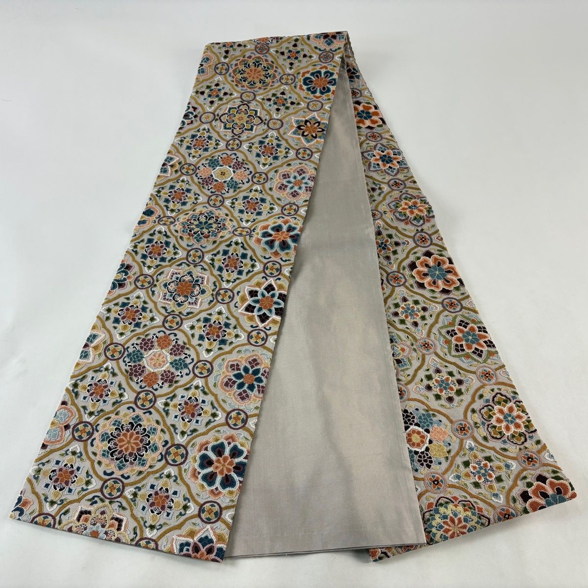 袋帯 逸品 全通 正絹 【中古】 美品】 袋帯 逸品 全通 正絹 【中古】の通販 by バイセル ラクマ店｜ラクマ