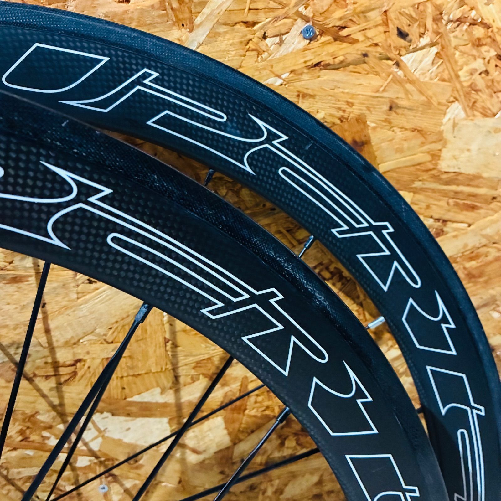 中古品】SUPER TEAM カーボン ホイール 前後 2本 セット シマノ 11s