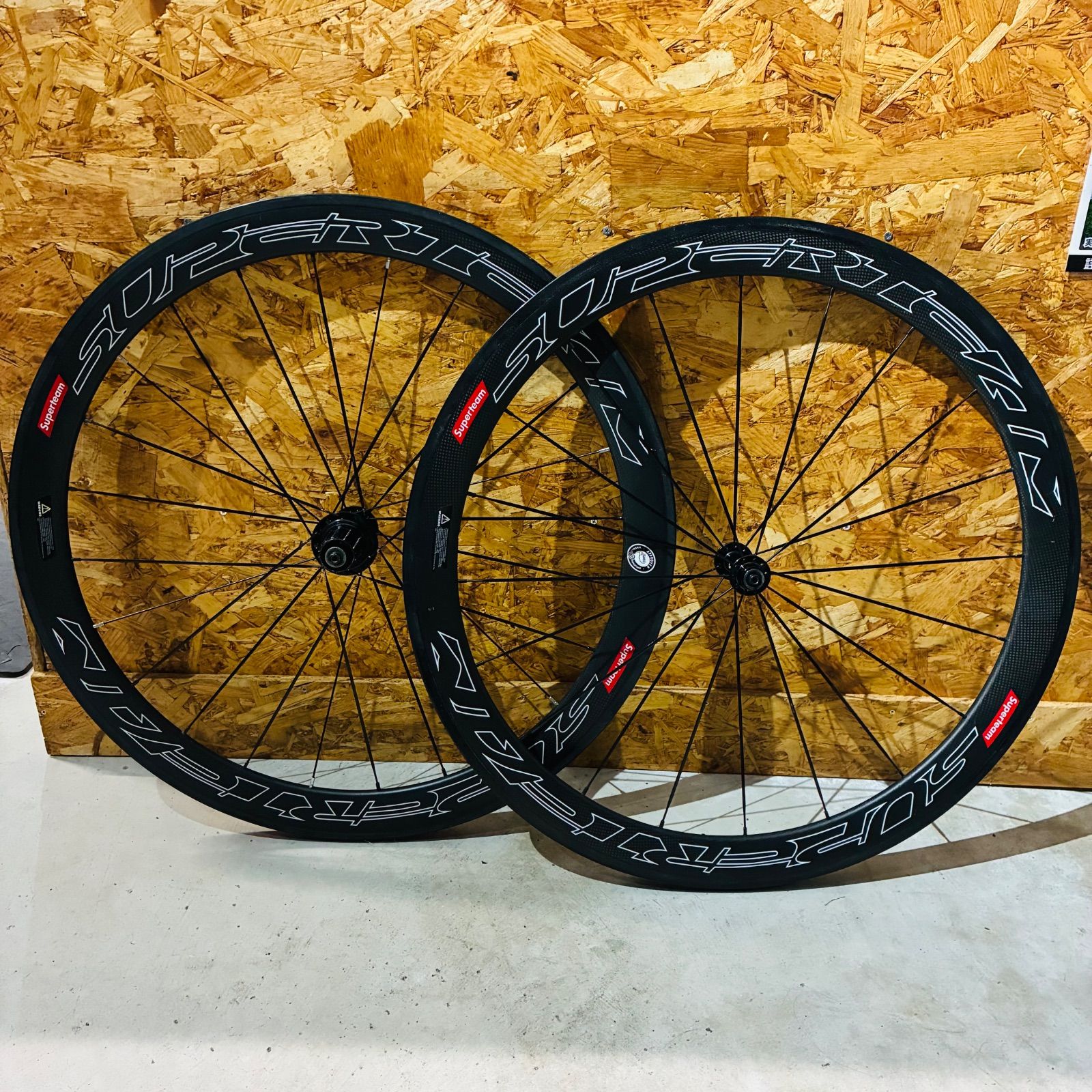 中古品】SUPER TEAM カーボン ホイール 前後 2本 セット シマノ 11s 
