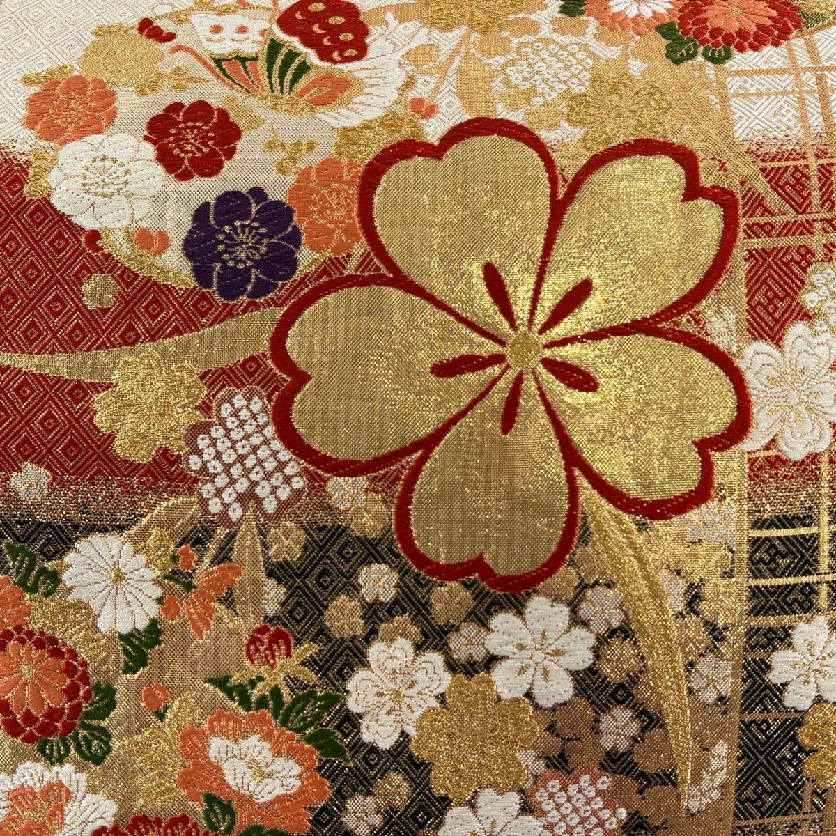 美品】 袋帯 秀品 振袖向き 桜 蝶 金糸 箔 金色 六通 正絹 【中古 