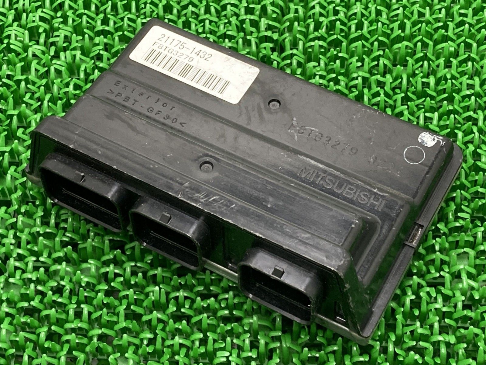 人気，限定セール ZX-10R ECU カワサキ 純正 中古 バイク 部品 ZXT02E