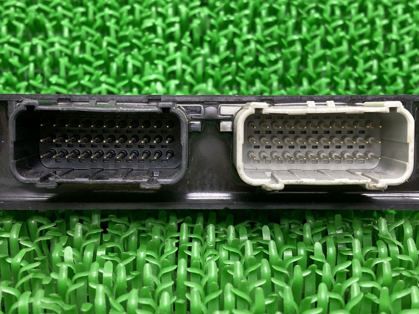 CBR1000RR ECU ホンダ 純正 中古 バイク 部品 SC59 ED 後期 ECM PGM-FIユニット 車検 Genuine Gh CBR1000RR ECU ホンダ 純正 中古 バイク 部品 SC59 ED 後期 ECM PGM-FI