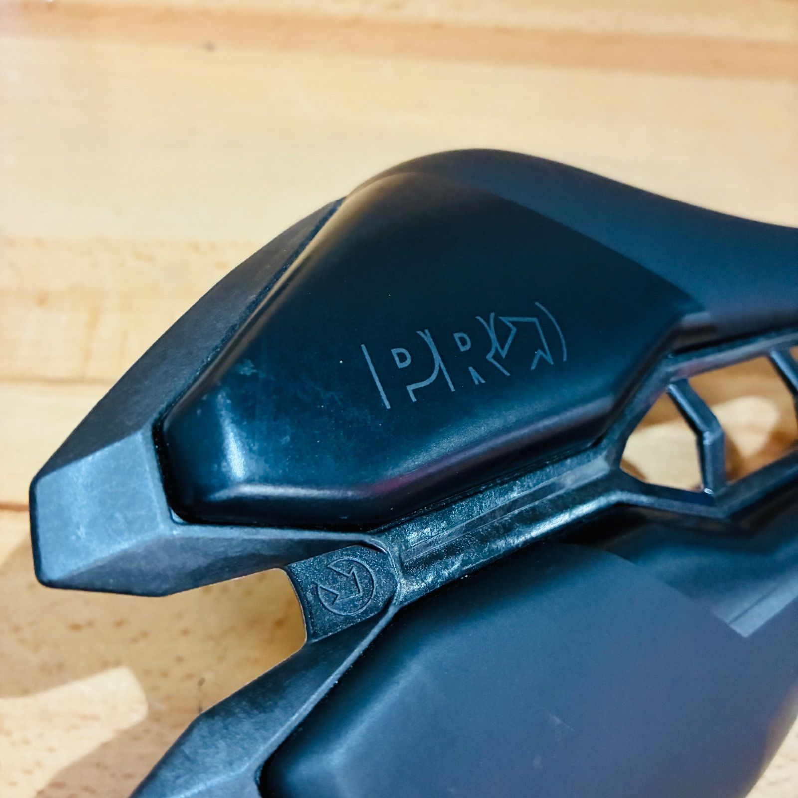 美品】シマノ PRO TSA 1.1 サドル カーボンレール トライアスロン TT