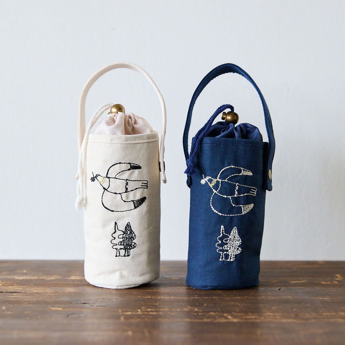 ペットボトルカバー　保冷.保温　Hayu針金アート 新品 ＋HAyU fabric ハユ ペットボトルホルダー ペットボトルカバー