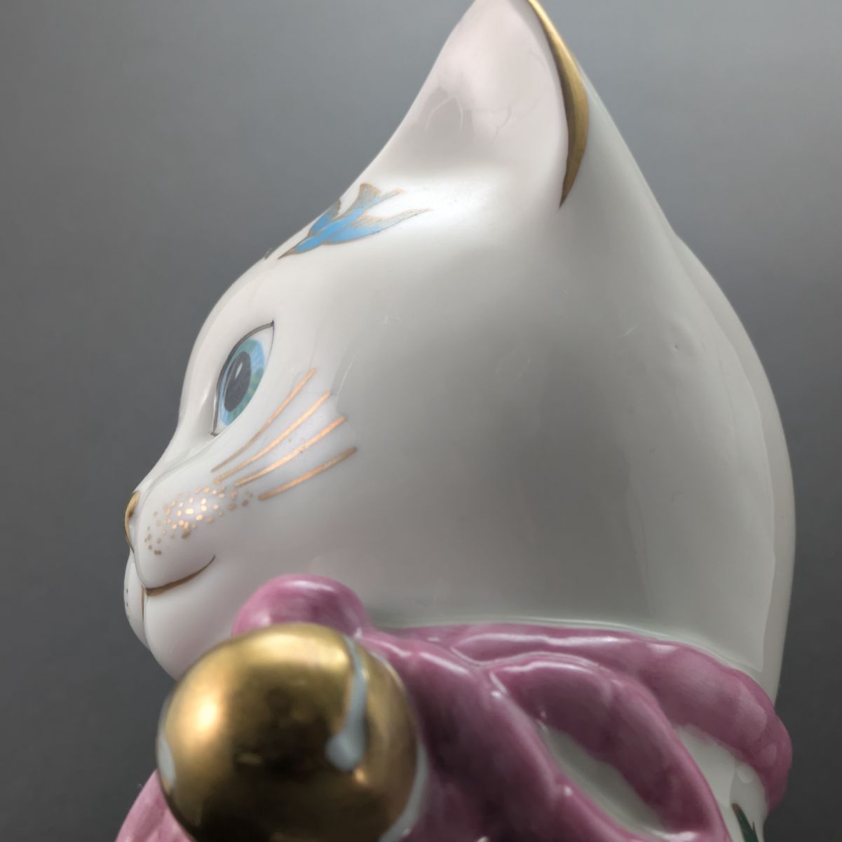フランクリンミント 猫 置物 薩摩焼 花柄 招き猫 陶器人形