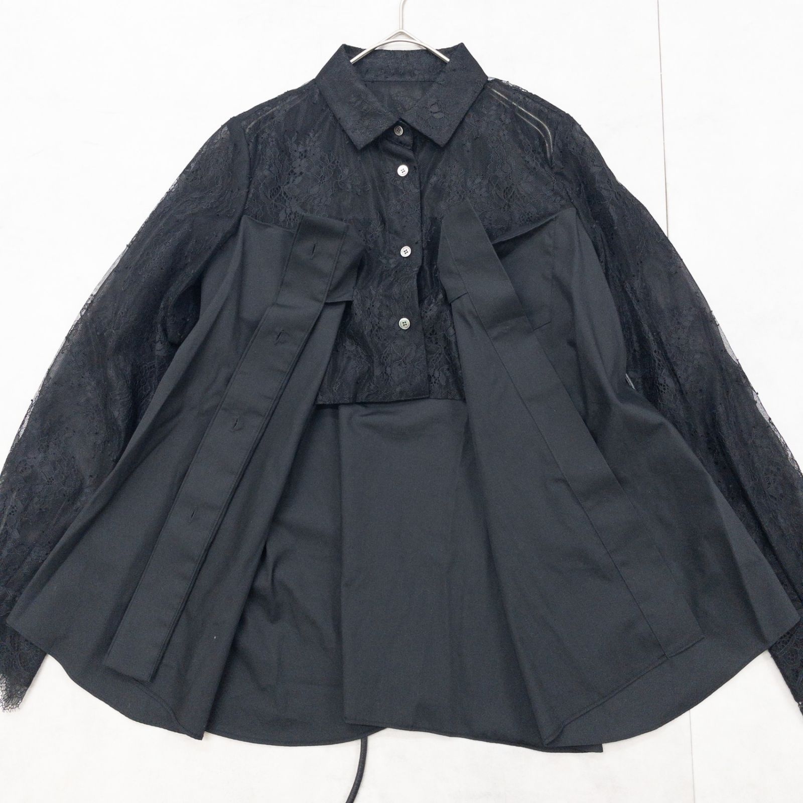 sacai サカイ 2022年 ブラウス シャツ レース レザーベルト 異素材切り替え コットン ポリエステル ブラック 日本製 レディース 1 b00957 sacai サカイ 2022年 ブラウス シャツ レース レザーベルト 異素材