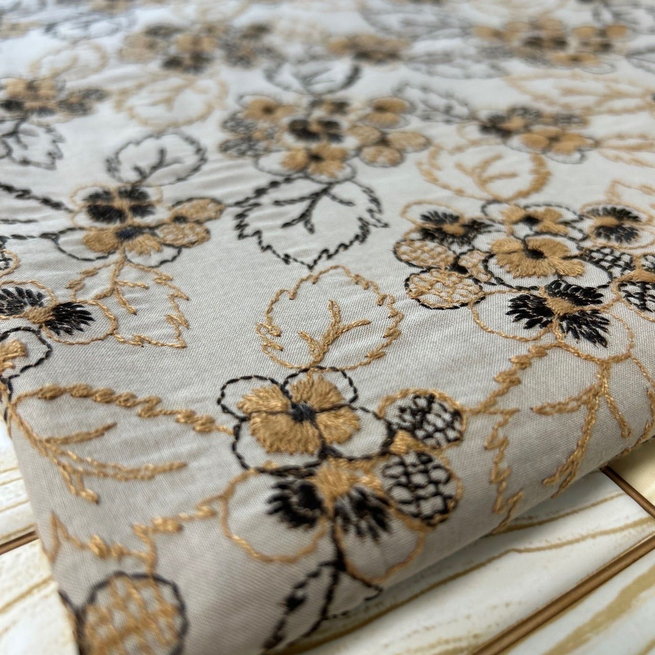 いちごママ様専用　刺繍生地×4点
