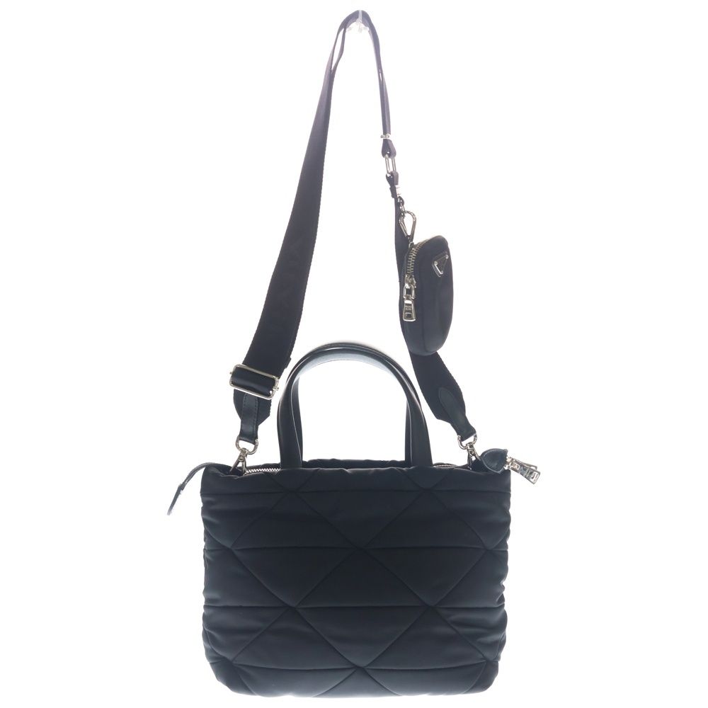 PRADA (プラダ) RE-NYLON リナイロン パデット トライアングルロゴ