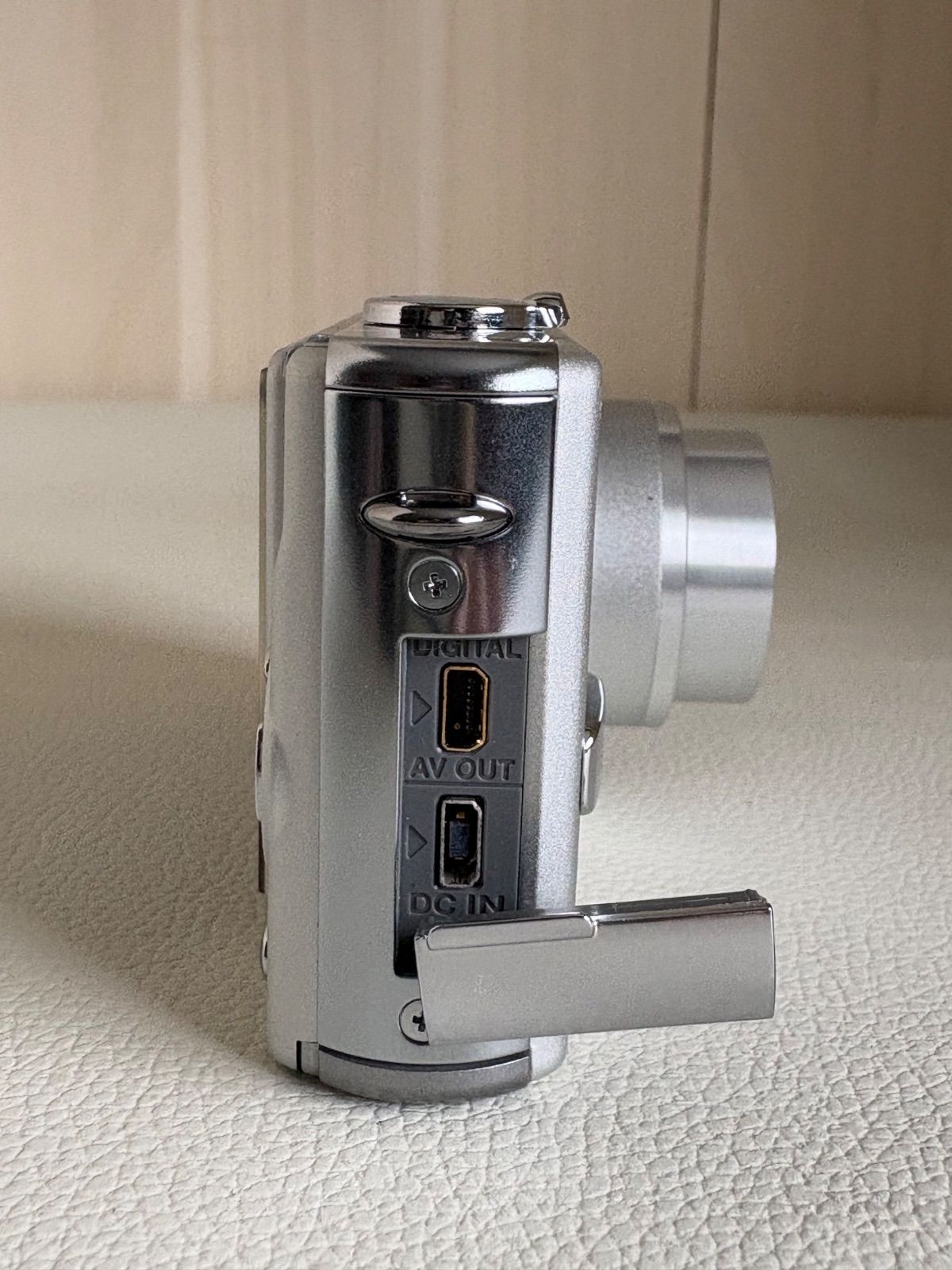 OneMall provides Mercari products: Panasonic LUMIX DMC-FX7 