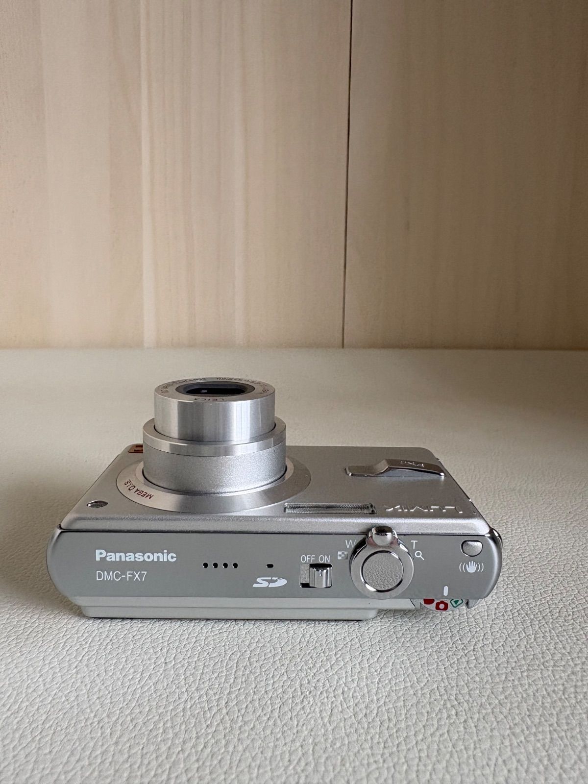 OneMall provides Mercari products: Panasonic LUMIX DMC-FX7