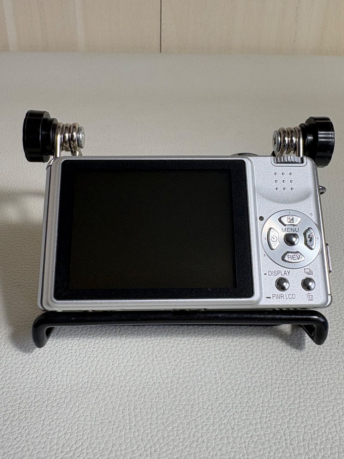 OneMall provides Mercari products: Panasonic LUMIX DMC-FX7