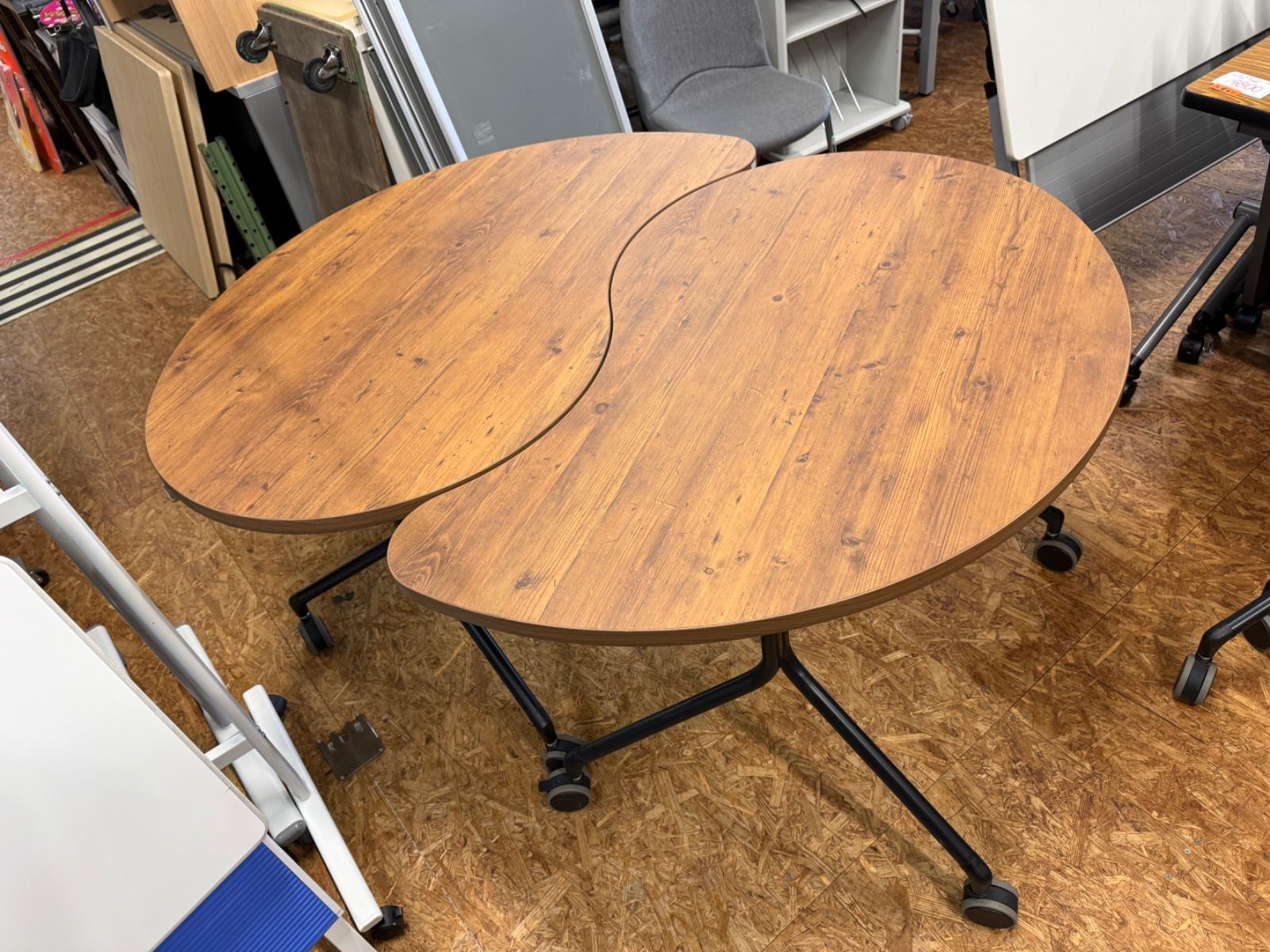 定価19万 ホウトク フラップテーブル 幅1100×高さ720mm キャスター付き 定価19万 ホウトク フラップテーブル 幅1100×高さ720mm キャスター付き