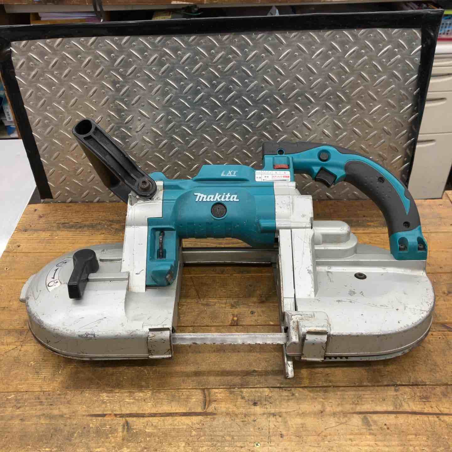 ★マキタ(makita) コードレスバンドソー PB180DZ【所沢店】
