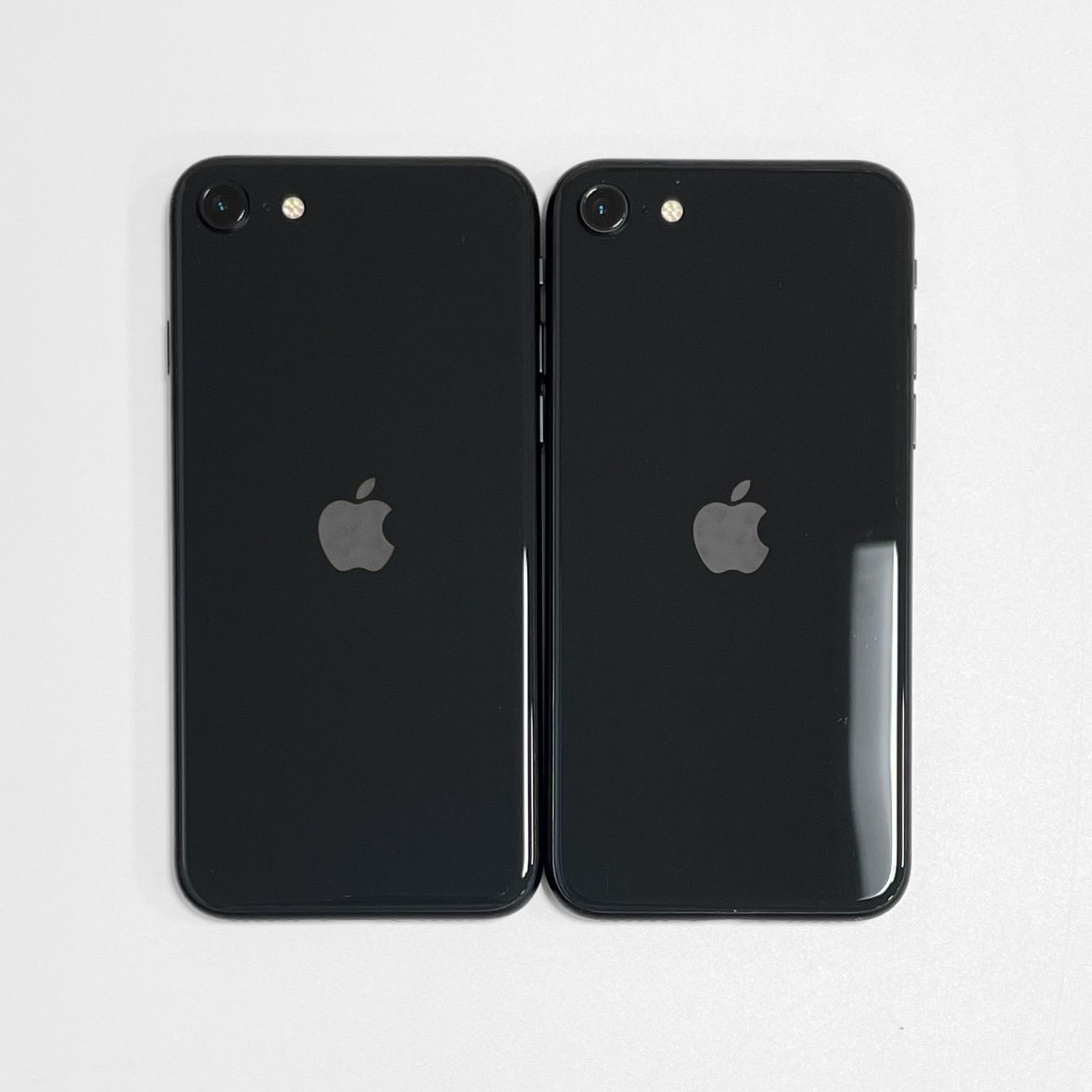 iPhoneSE2 64GB ブラック 2台まとめ売り(中古) - メルカリ