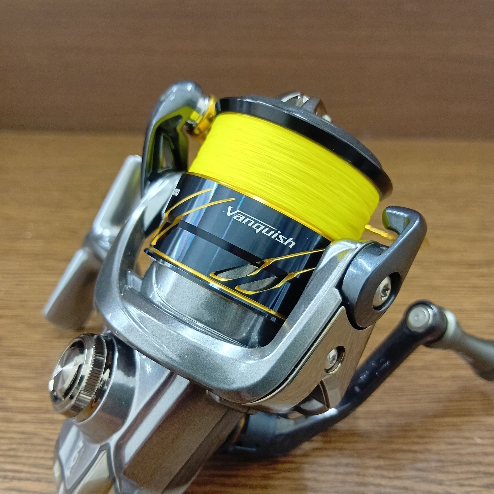 Vanquish C2000HGS スピニングリール 美品】SHIMANO シマノ VANQUISH 16ヴァンキッシュ C2000HGS スピニング