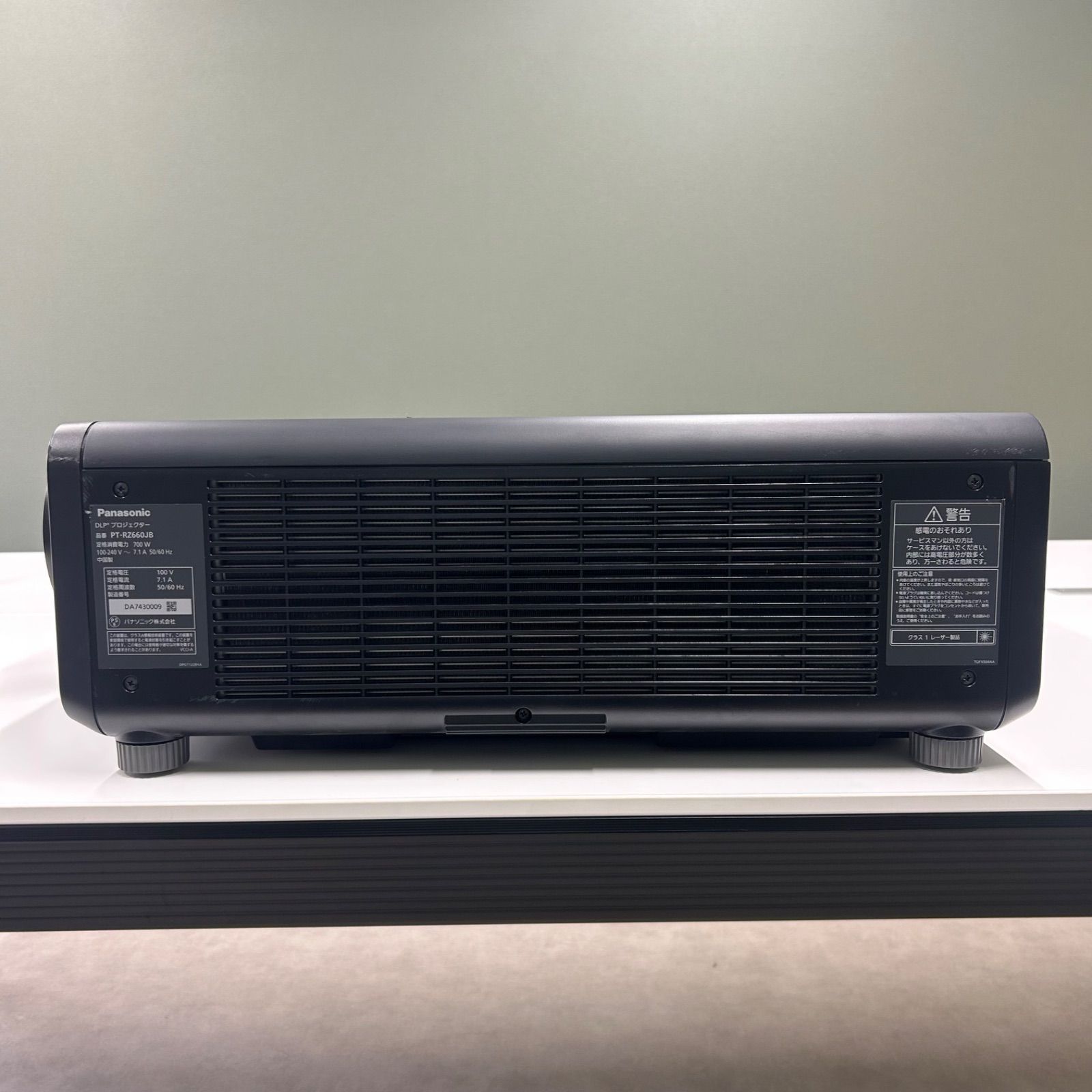 PT-RZ660JW プロジェクター Panasonic 1チップ DLP方式 - メルカリ