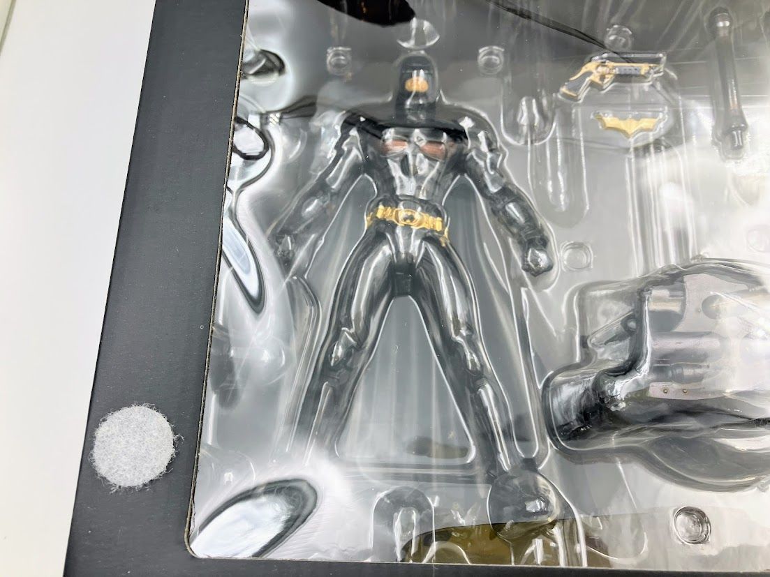 バンダイ BATMAN & BAT-POD フィギュア 桂正和×竹谷隆之 1 - メルカリ
