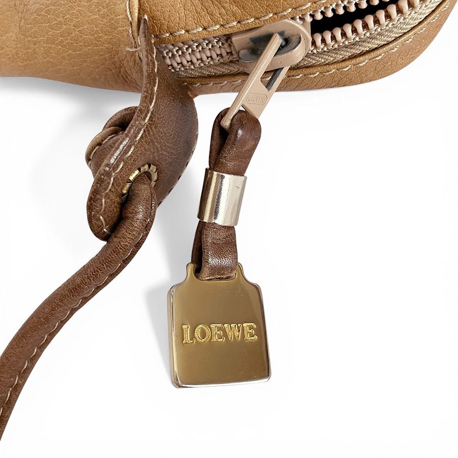 LOEWE ロエベ アナグラム レザー ショルダーバッグ ポシェット