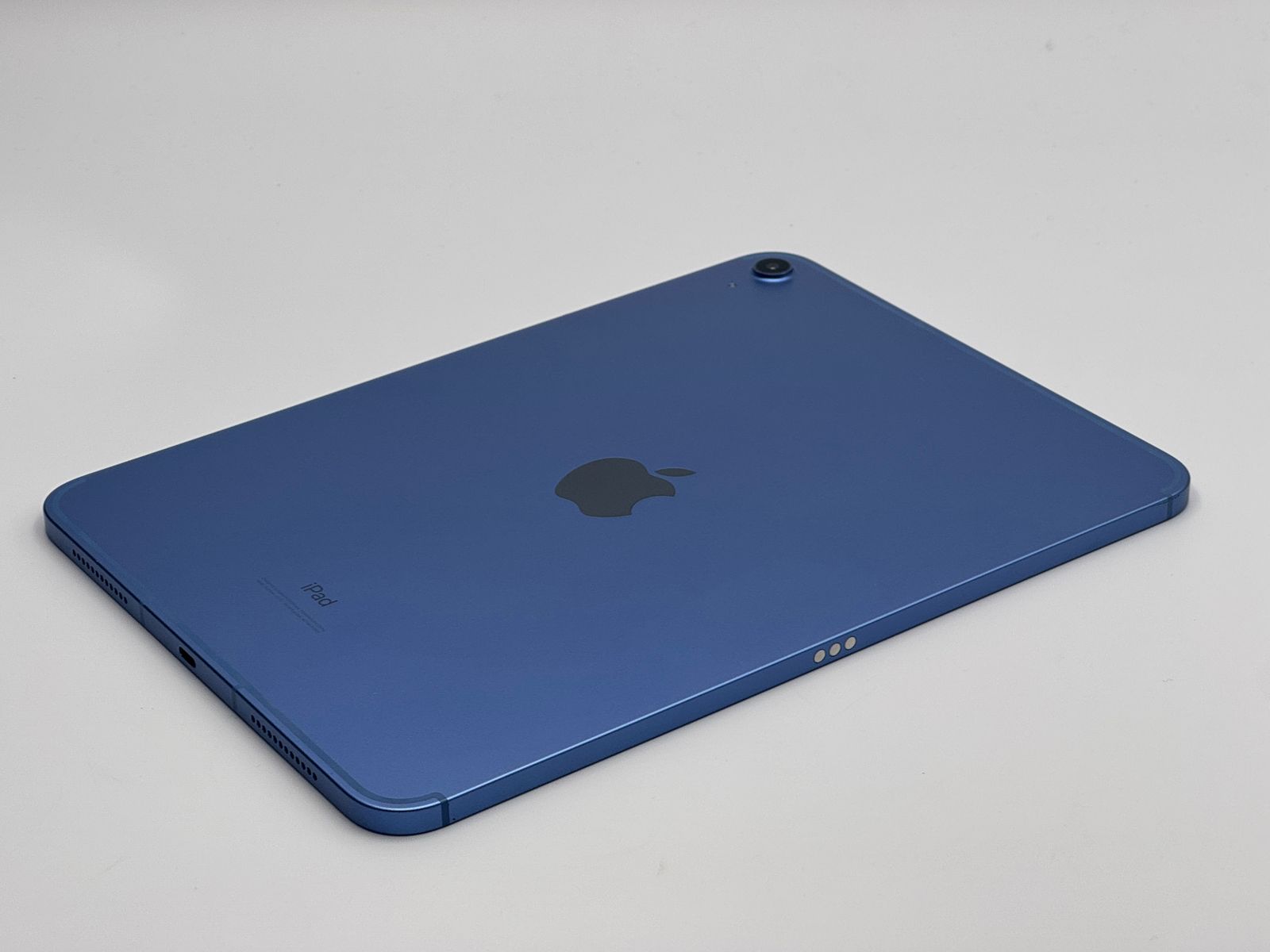 iPad 第10世代 64GB ブルー 中古B SIMフリー - メルカリ