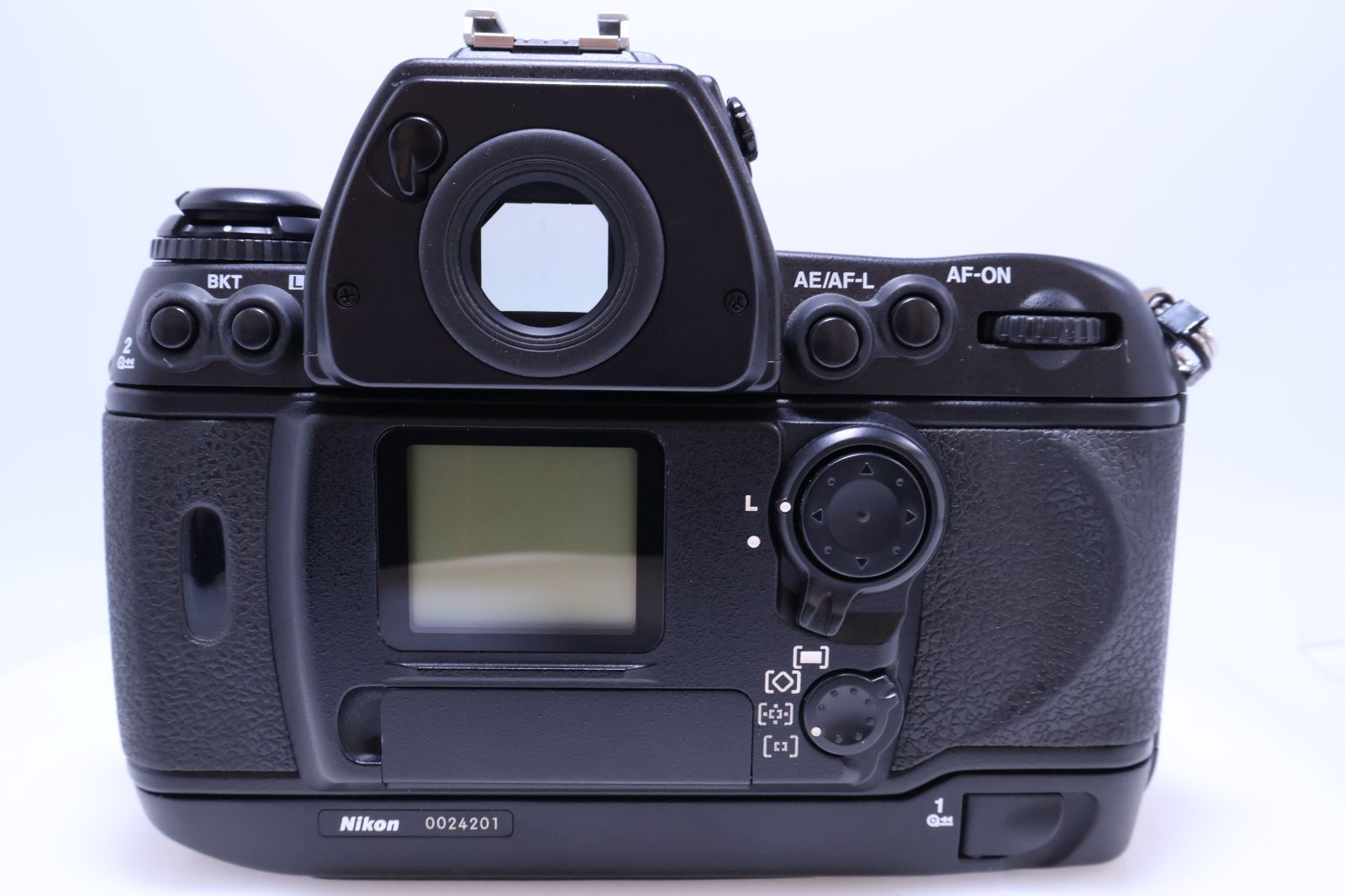 美品】Nikon F6 ボディ フィルムカメラ 一眼レフ - メルカリ