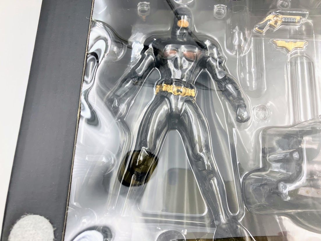 バンダイ BATMAN & BAT-POD フィギュア 桂正和×竹谷隆之 2 - メルカリ