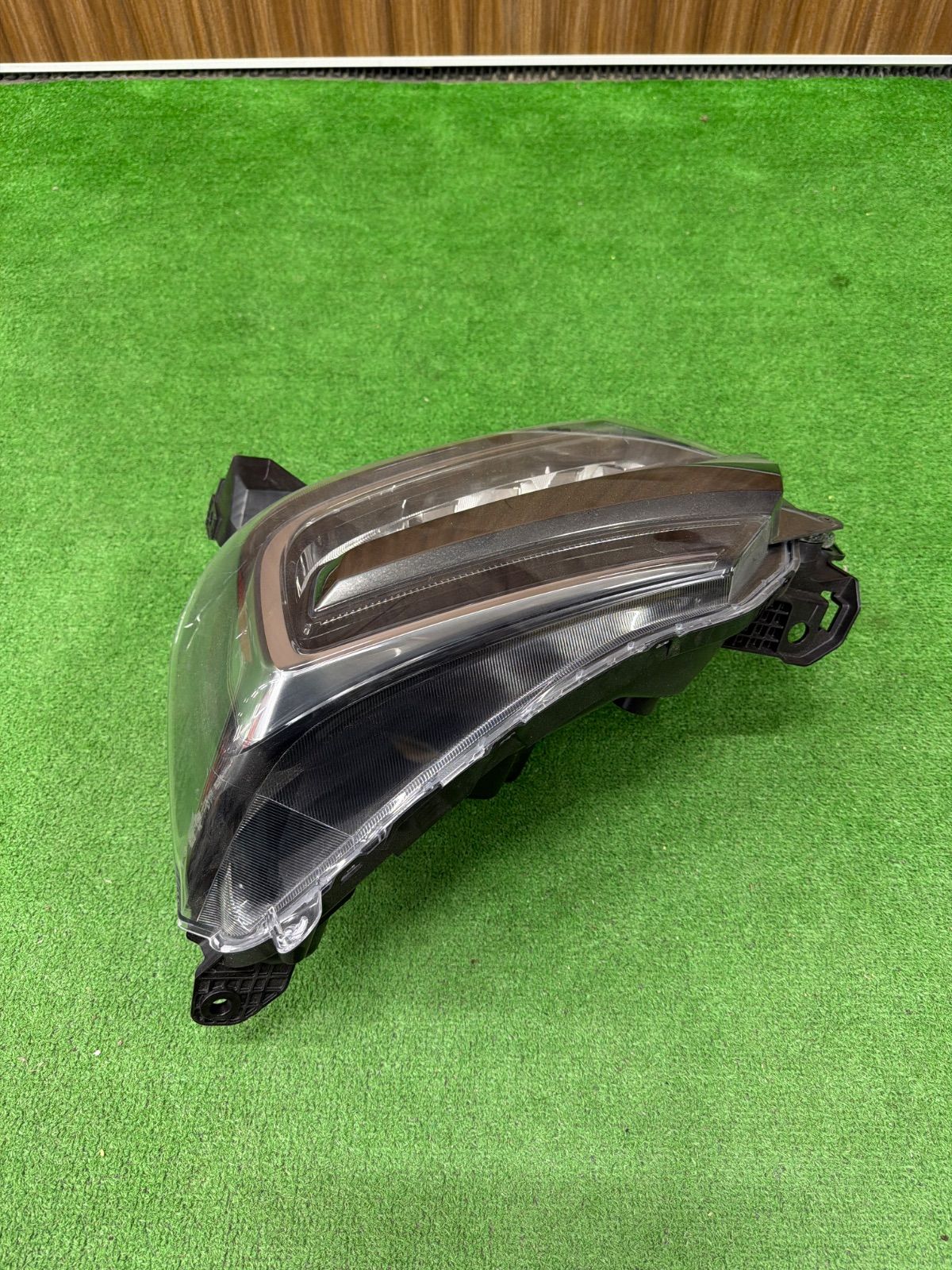 ホンダ N-BOX カスタム JF3 JF4 純正 左側 ヘッドライト STANLEY W3106